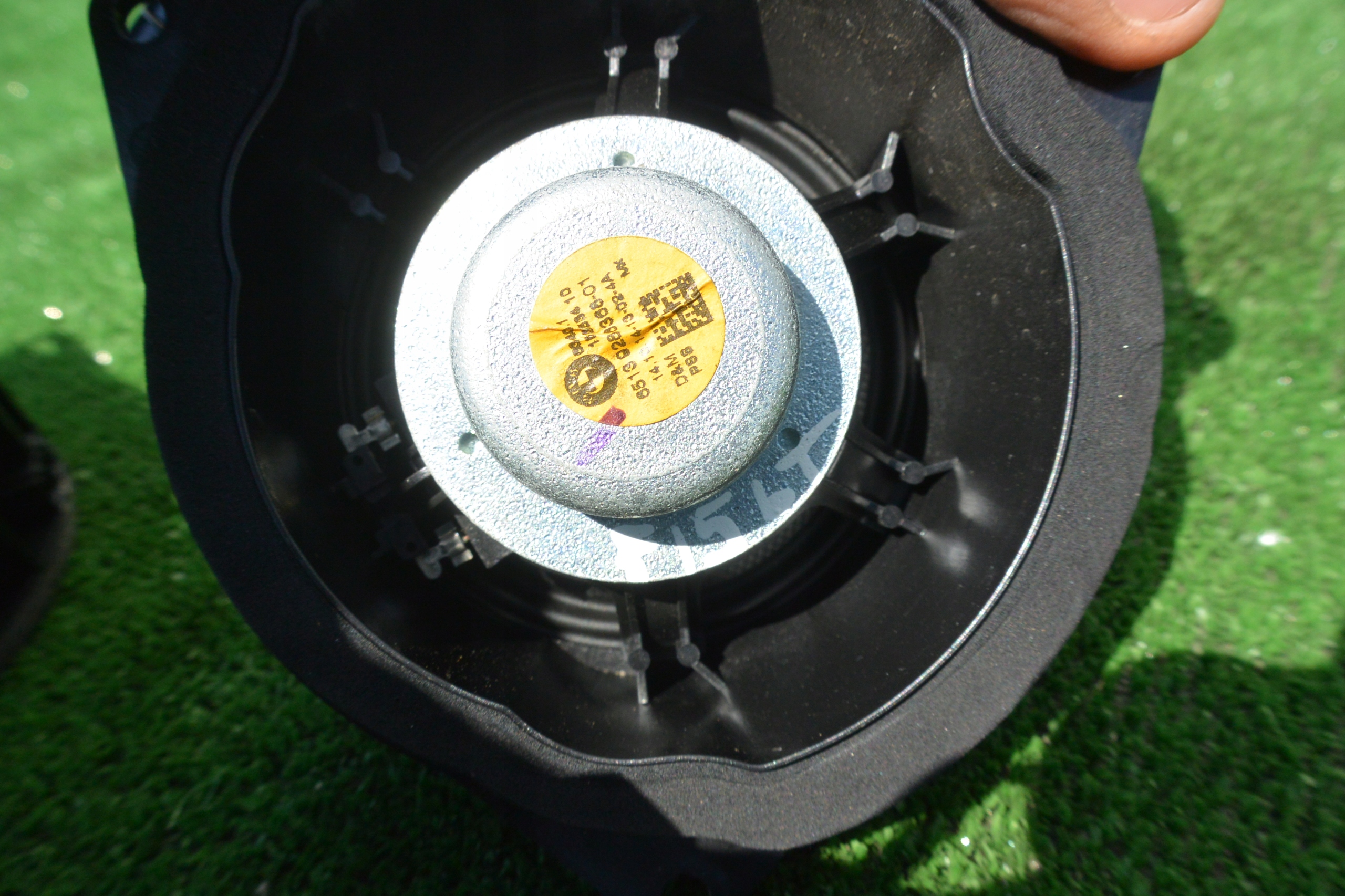 speaker SREDNIOTONOWY door BMW X5 F15