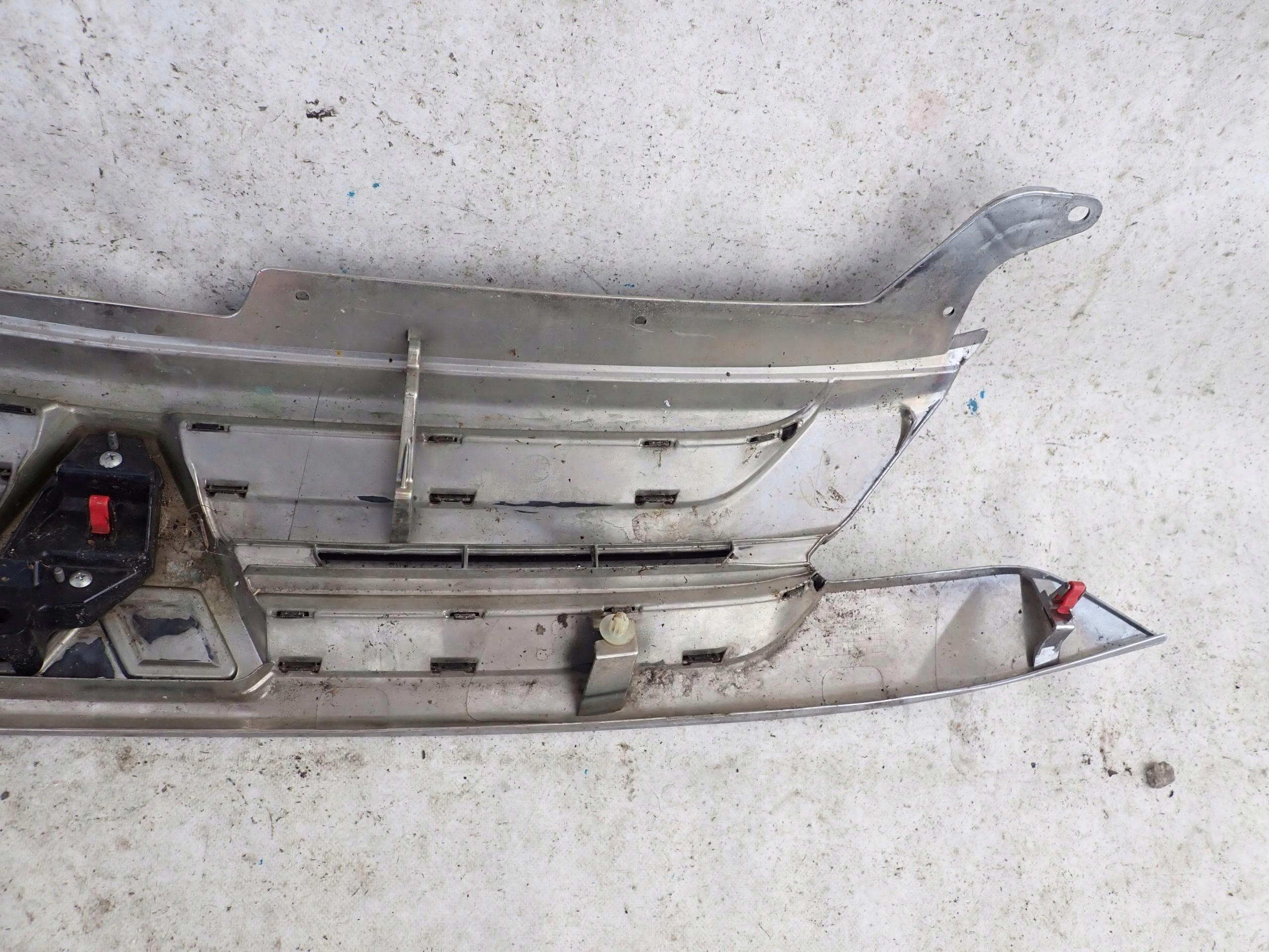 MITSUBISHI OUTLANDER III 15-18 grill grille radiator