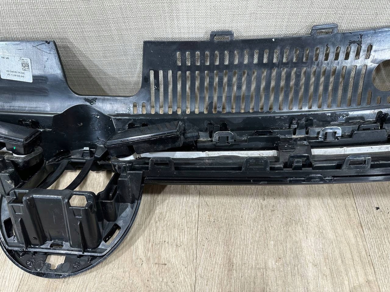 VW GOLF VIII 8 Grill Grill LED 5H0853653