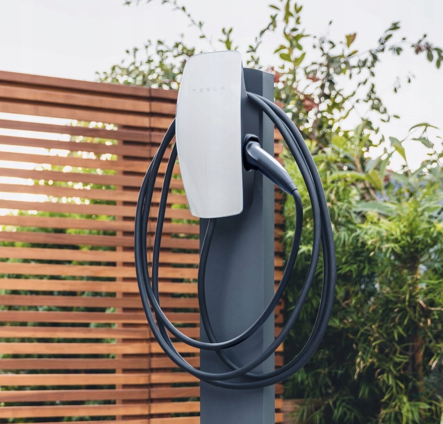 TESLA Wallbox 3 generacja Ładowarka Typ 2 Wi-Fi 22 kW Marka Tesla