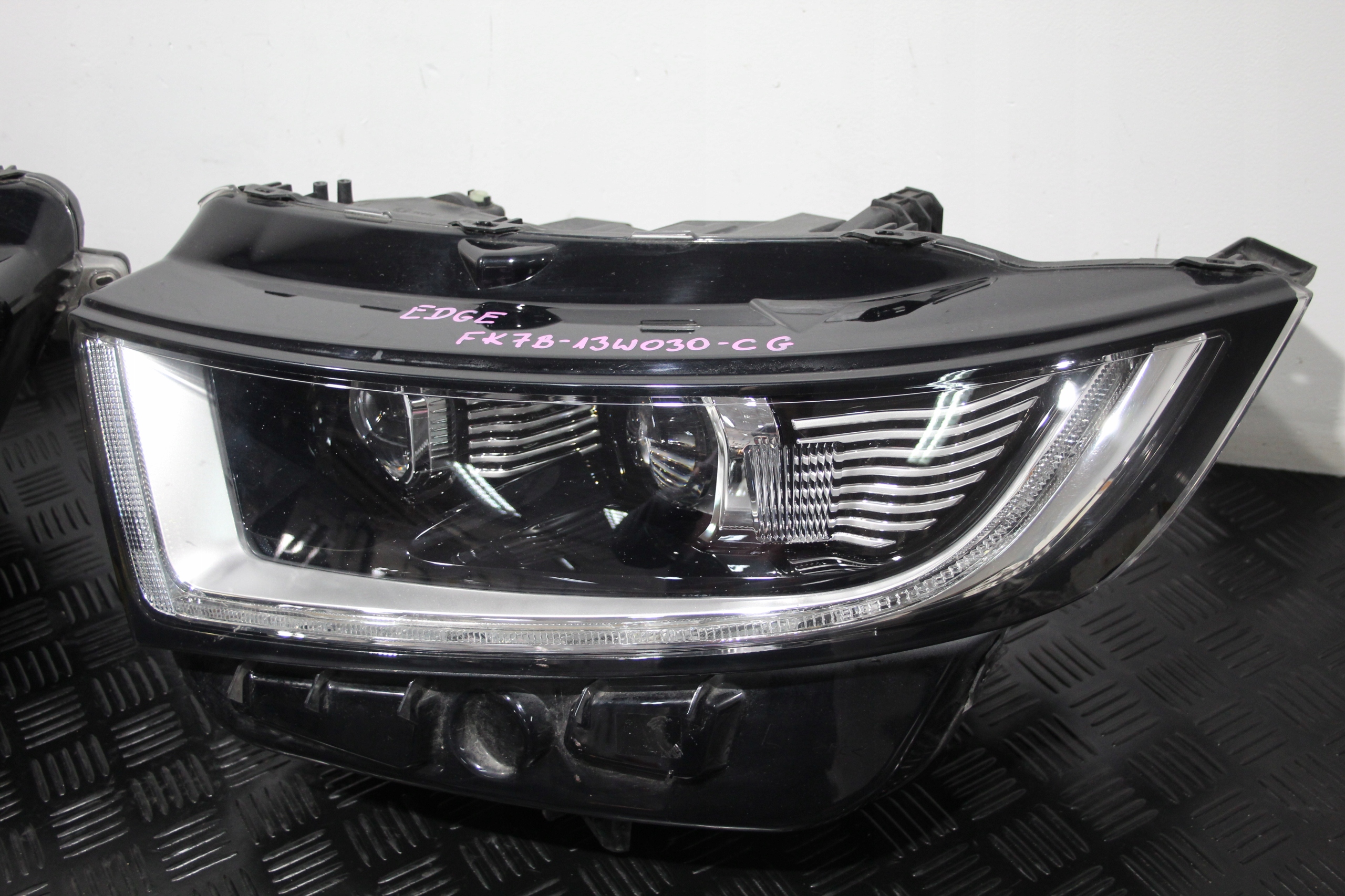 ФАРА ЛЕВЫЙ ПЕРЕД ПЕРЕДНЯЯ LED FORD EDGE Mk2 II Fk7b-13w030-CG