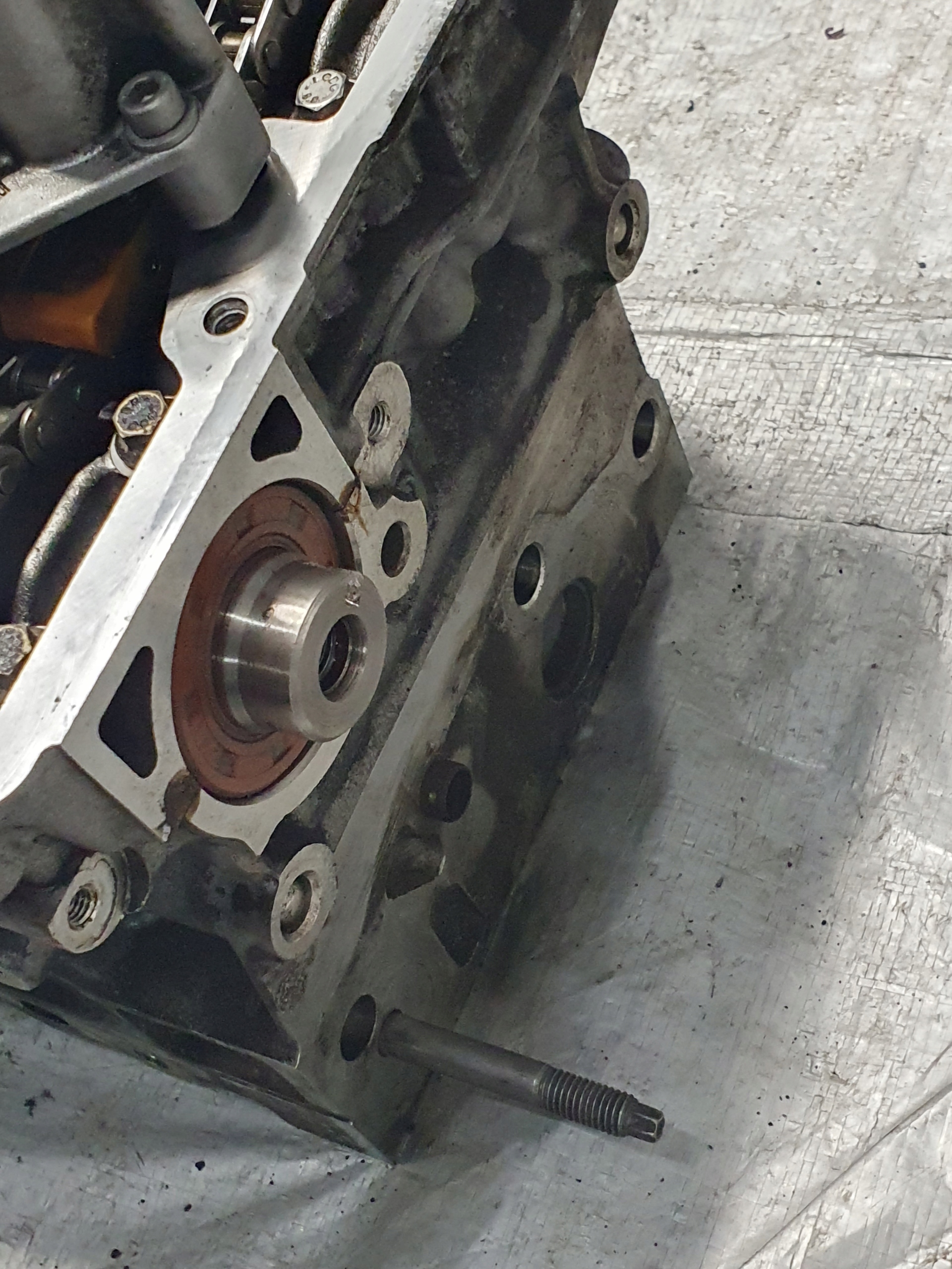 TESTATA OE 9682446510 CITROEN C5 III 2.0HDI 10r.