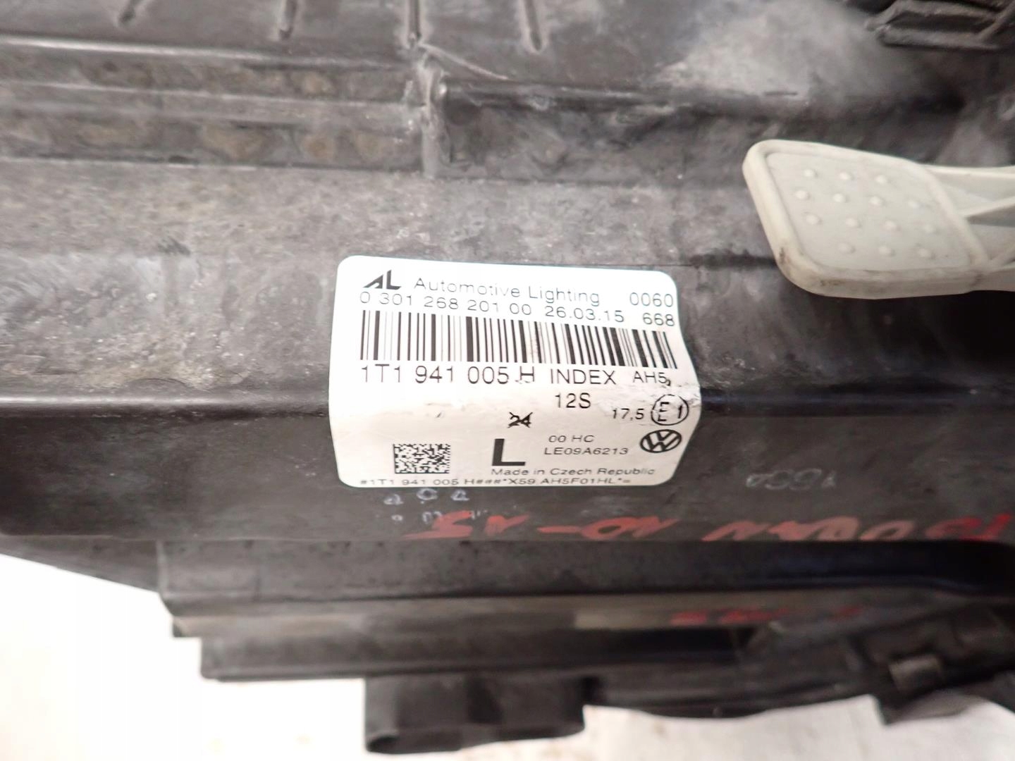 light front front left VW TOURAN 2010-2015 1T1941005H