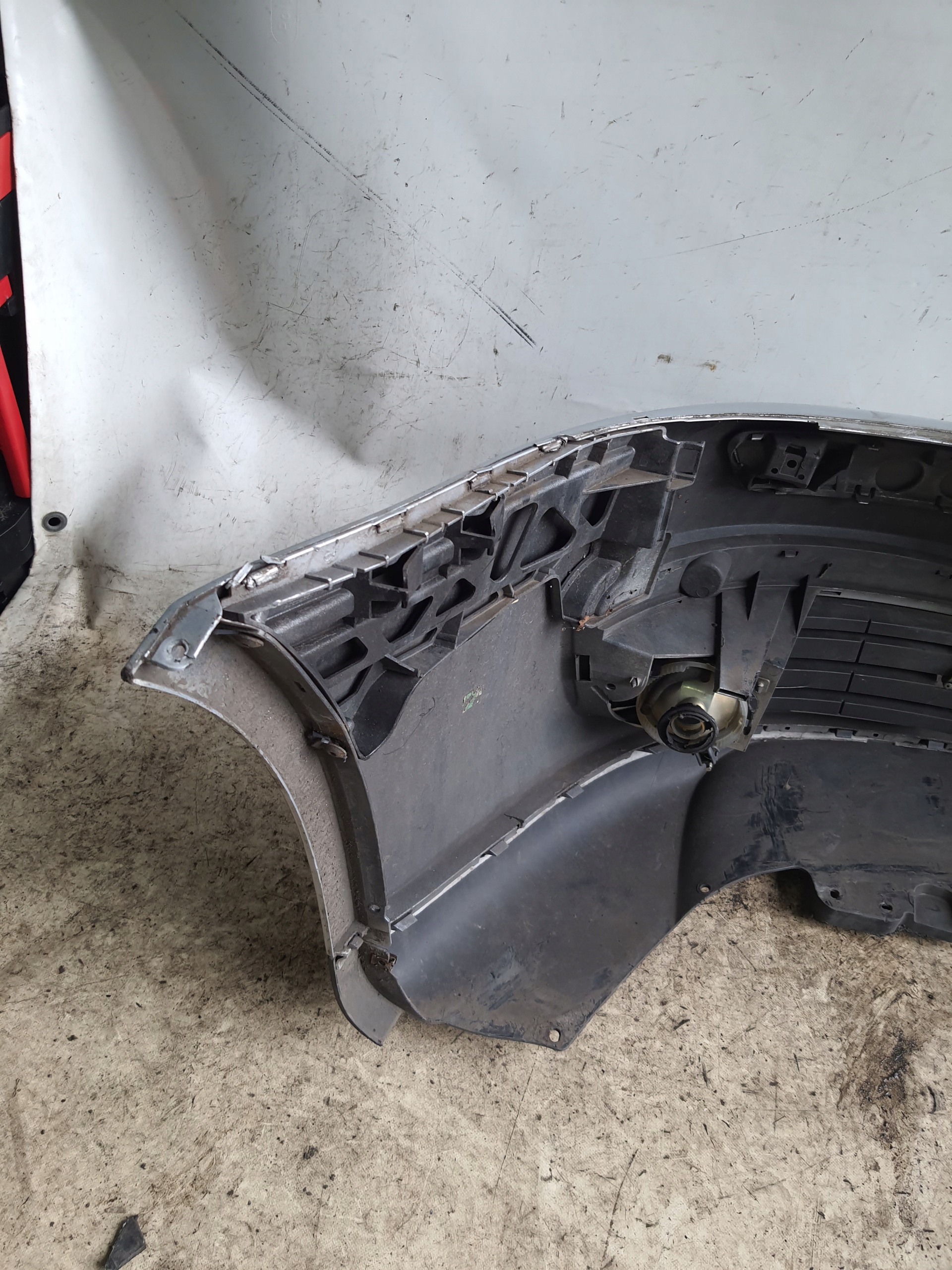 VOLKSWAGEN GOLF V GT 04-08 bumper GTI LA7W