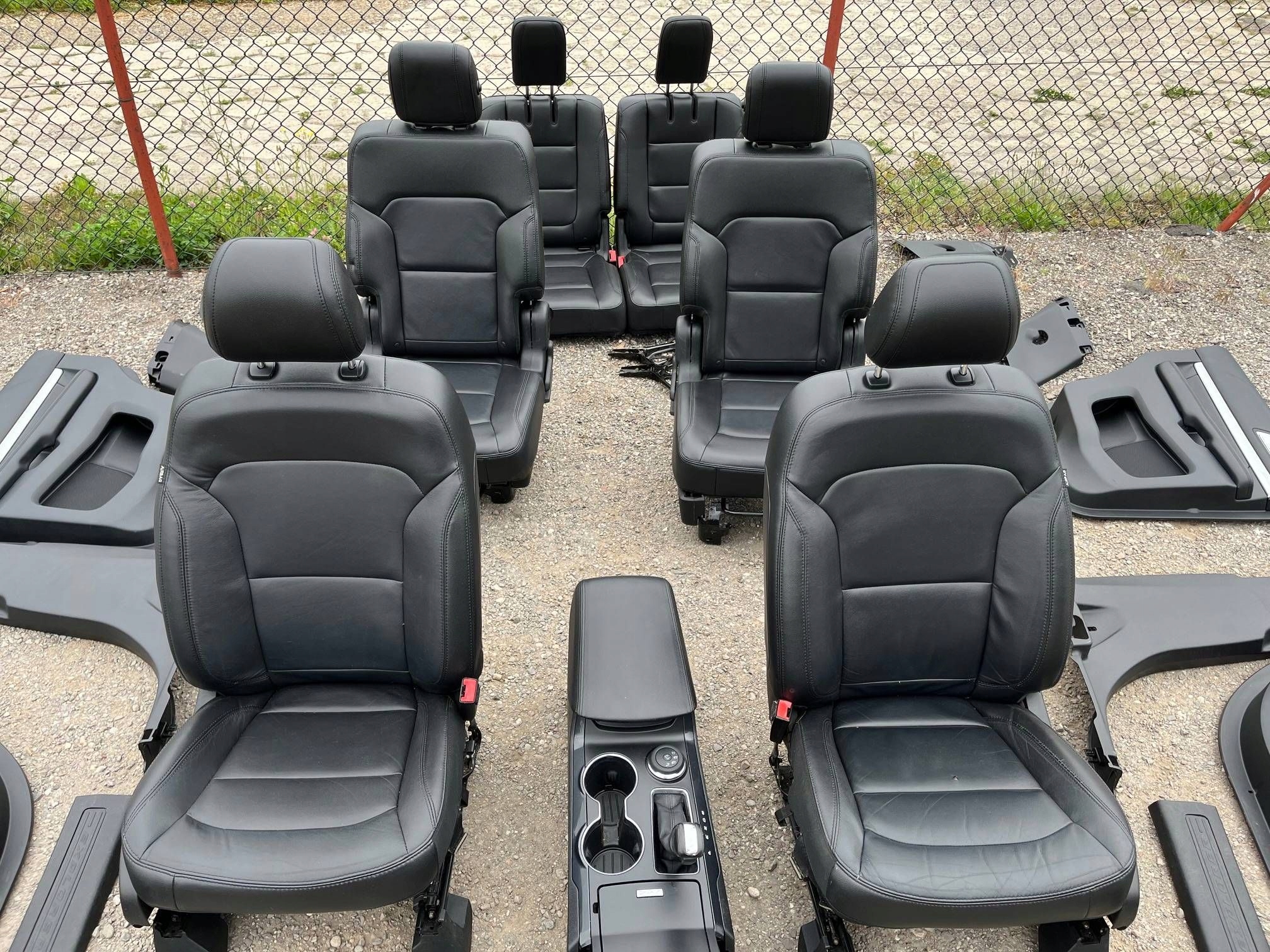 seats side pillars inner leather komplet Ford Explorer V 2016-2019