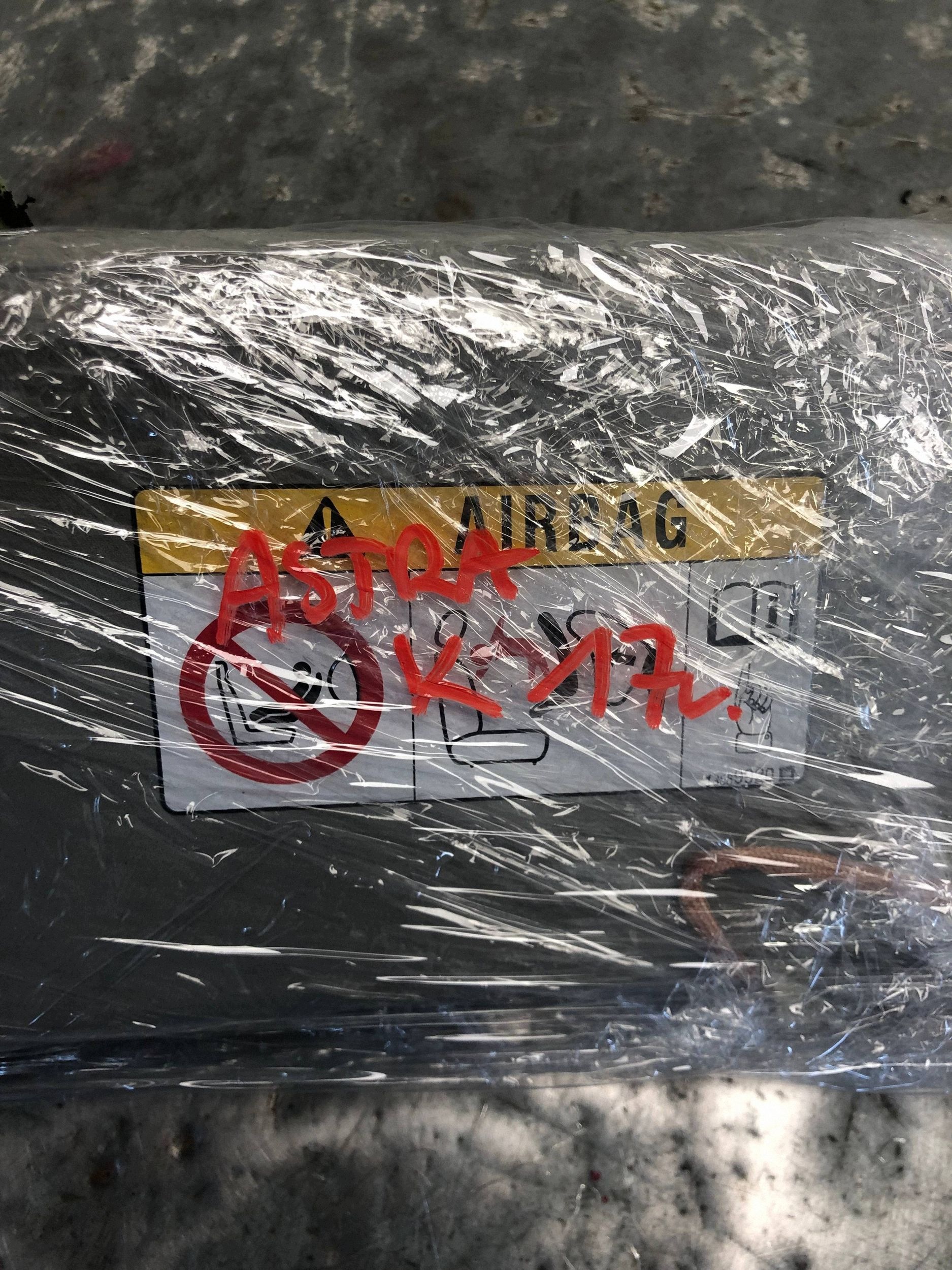 visor cover sun left right OPEL ASTRA K 39046141 39046137