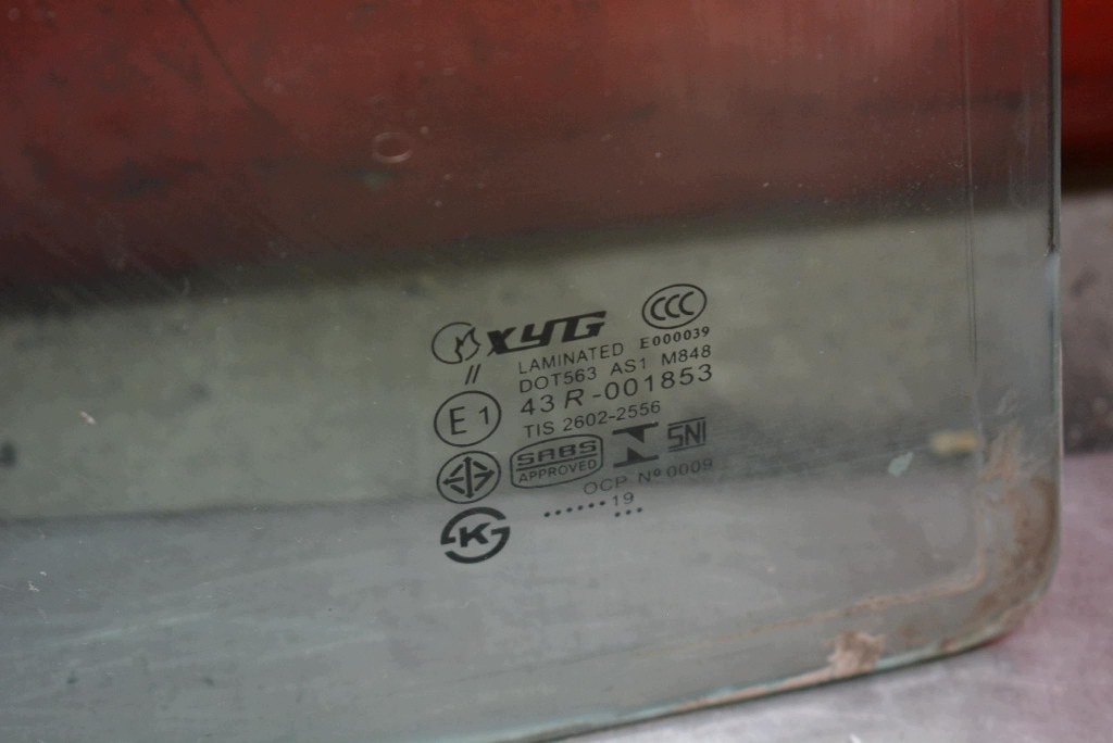 FENSTER vorne vorne CZOLOWA HYUNDAI GALLOPER 2 II 98-03