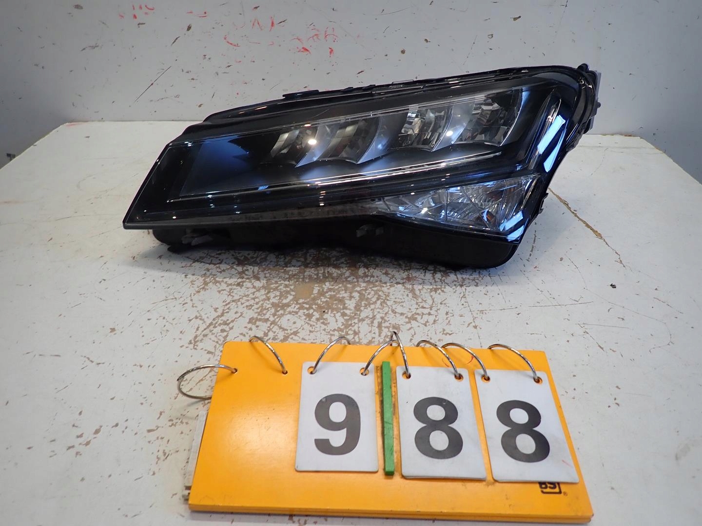 light front left SKODA SUPERB III LIFT 19 FULL LED