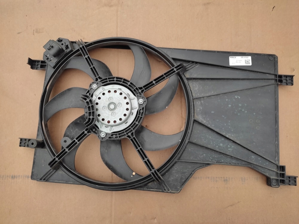 OPEL CORSA E WENTYLATOR CHŁODNICY 39059777