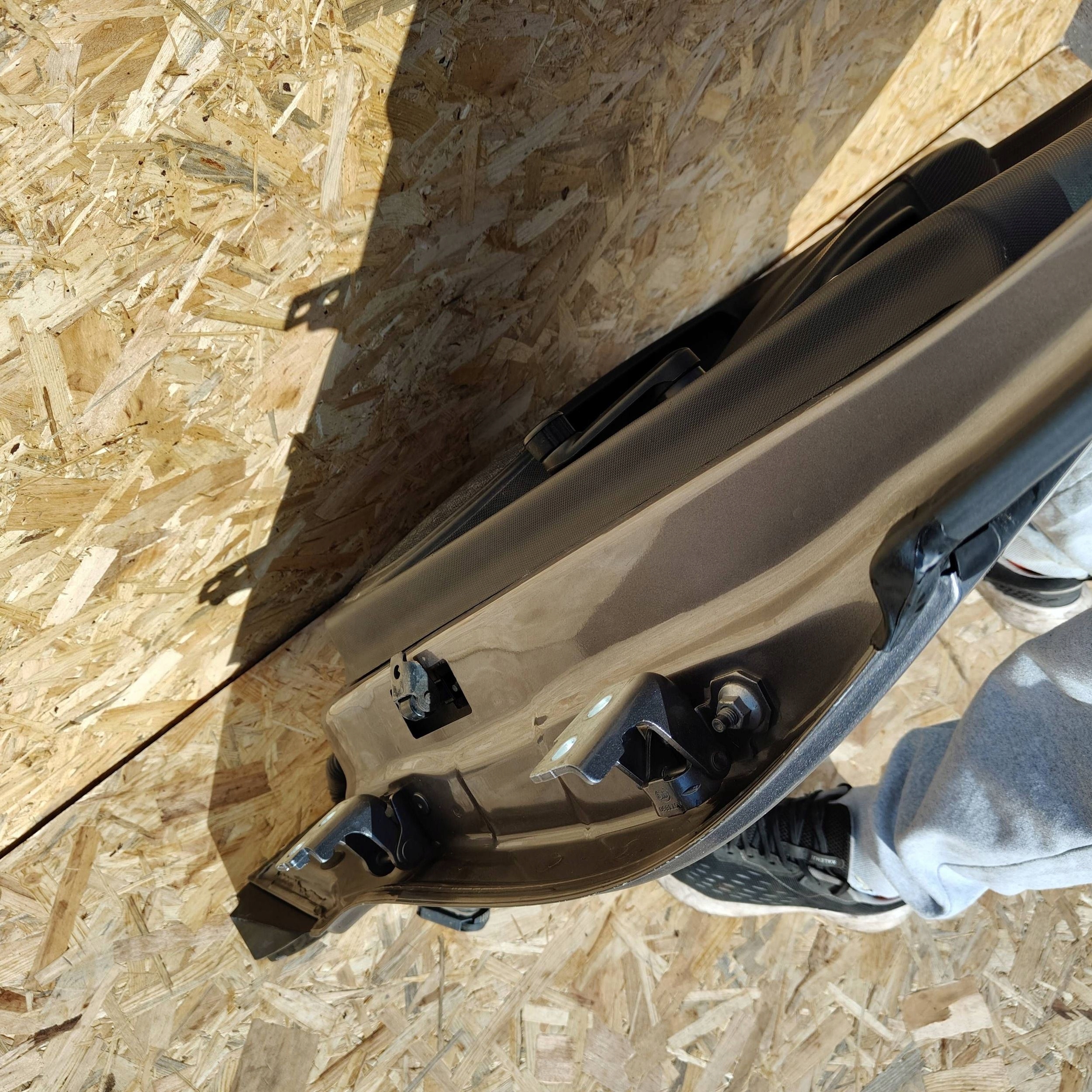 Renault Clio IV 2015 rear part side left door rear. HB