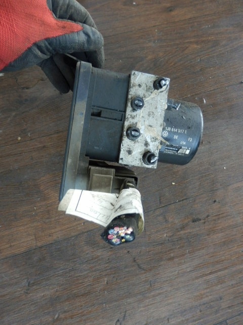 4M6907379AF - VW НОВЫЙ ЖУК НАСОС ABS 10.0960-0313.3