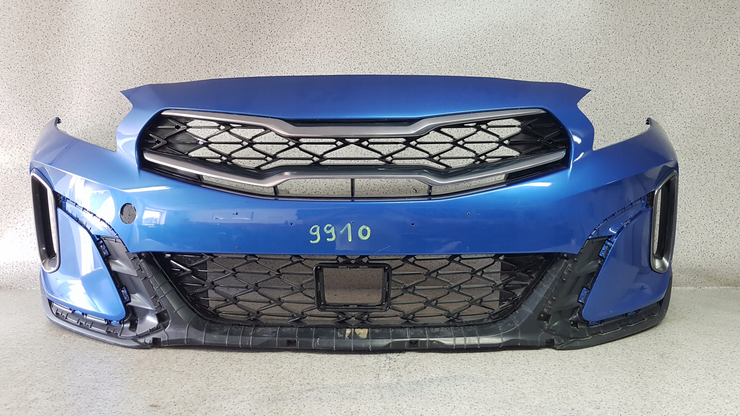 KIA X CEED GT LINE 2022 - bumper front 9910