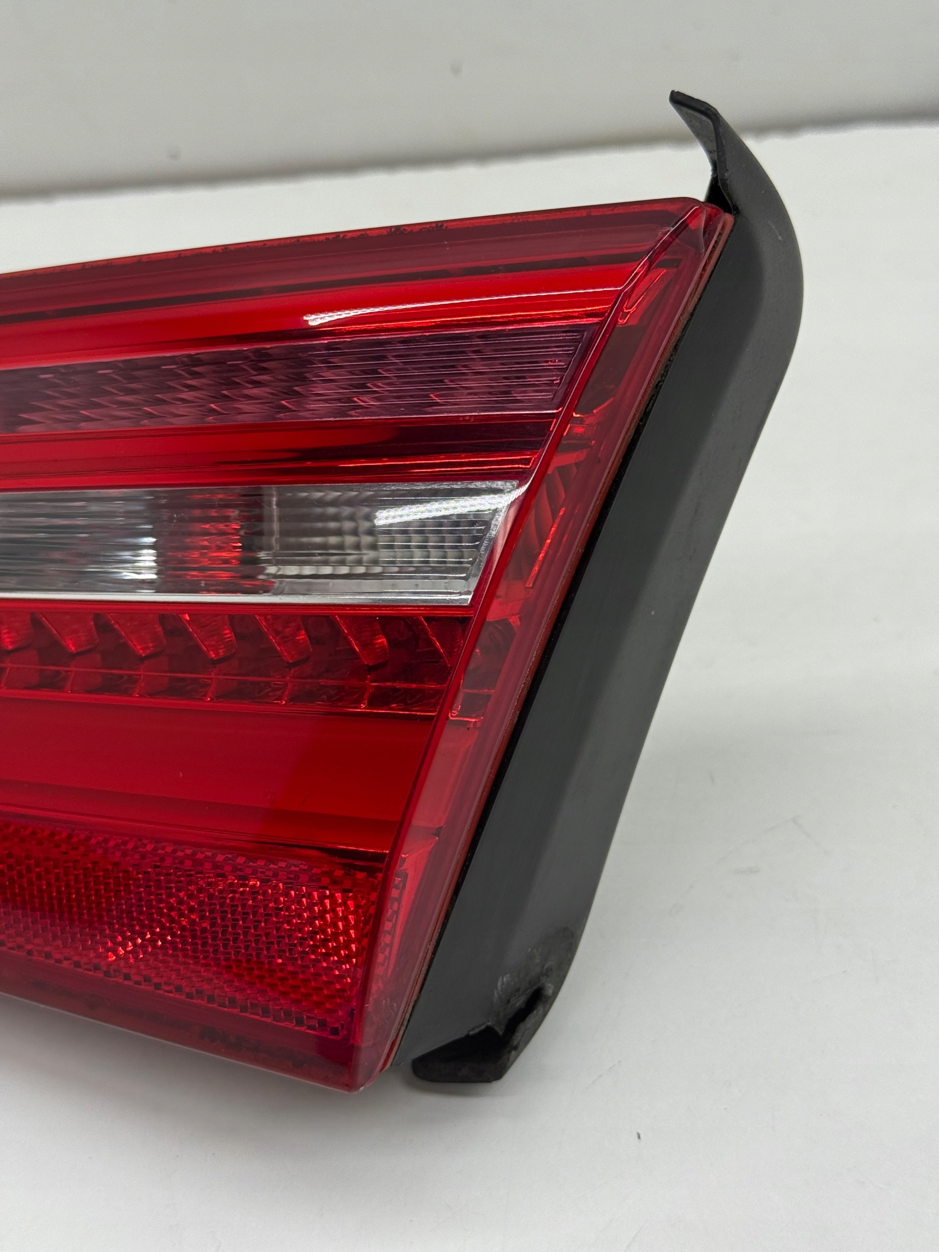 AUDI A6 C7 sedan light to the bonnet boot right rear part LED original IDEALNA!