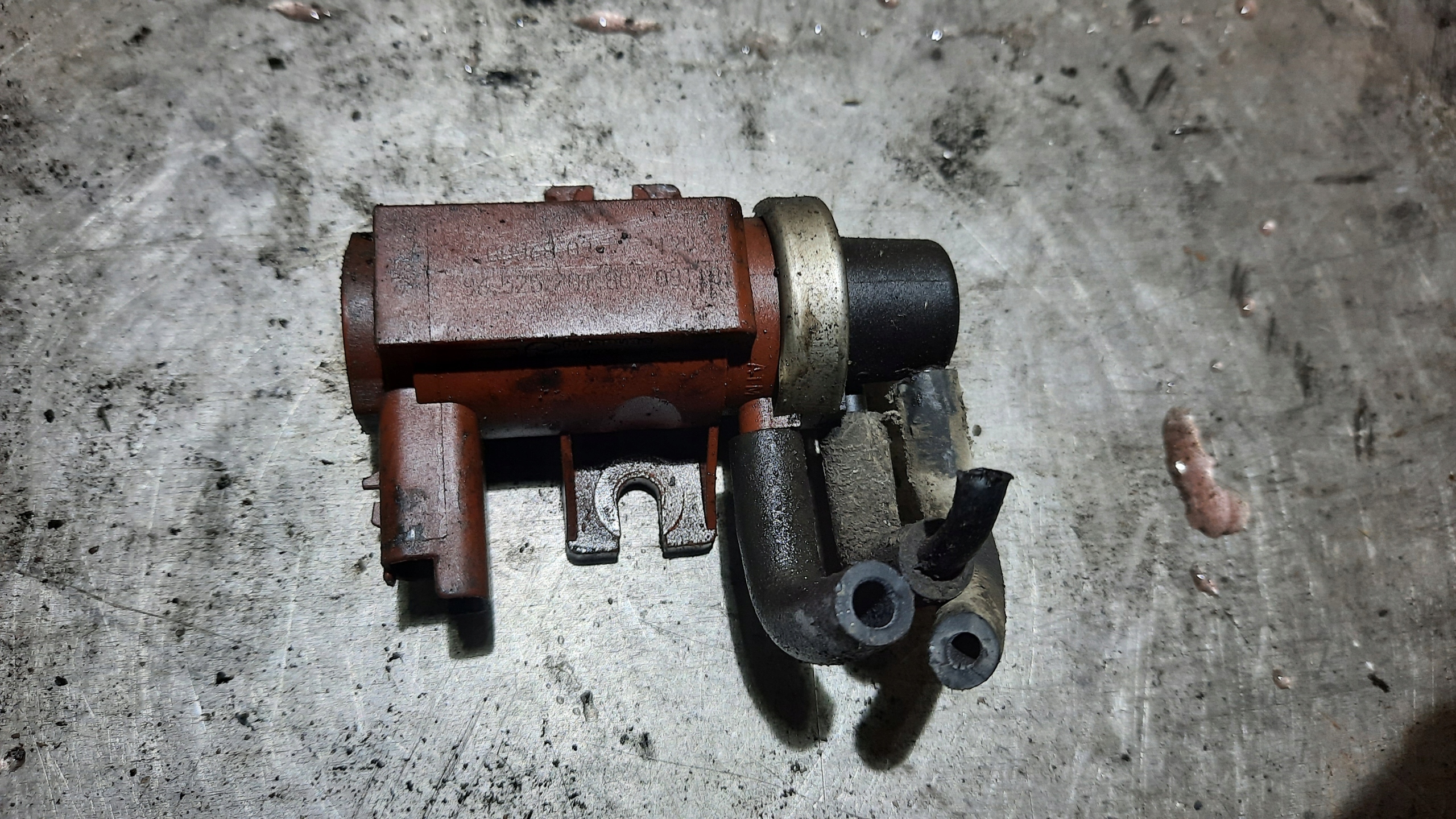 ВАКУУМНИЙ КЛАПАН 9652570180 FORD FOCUS MK2 1.6 D