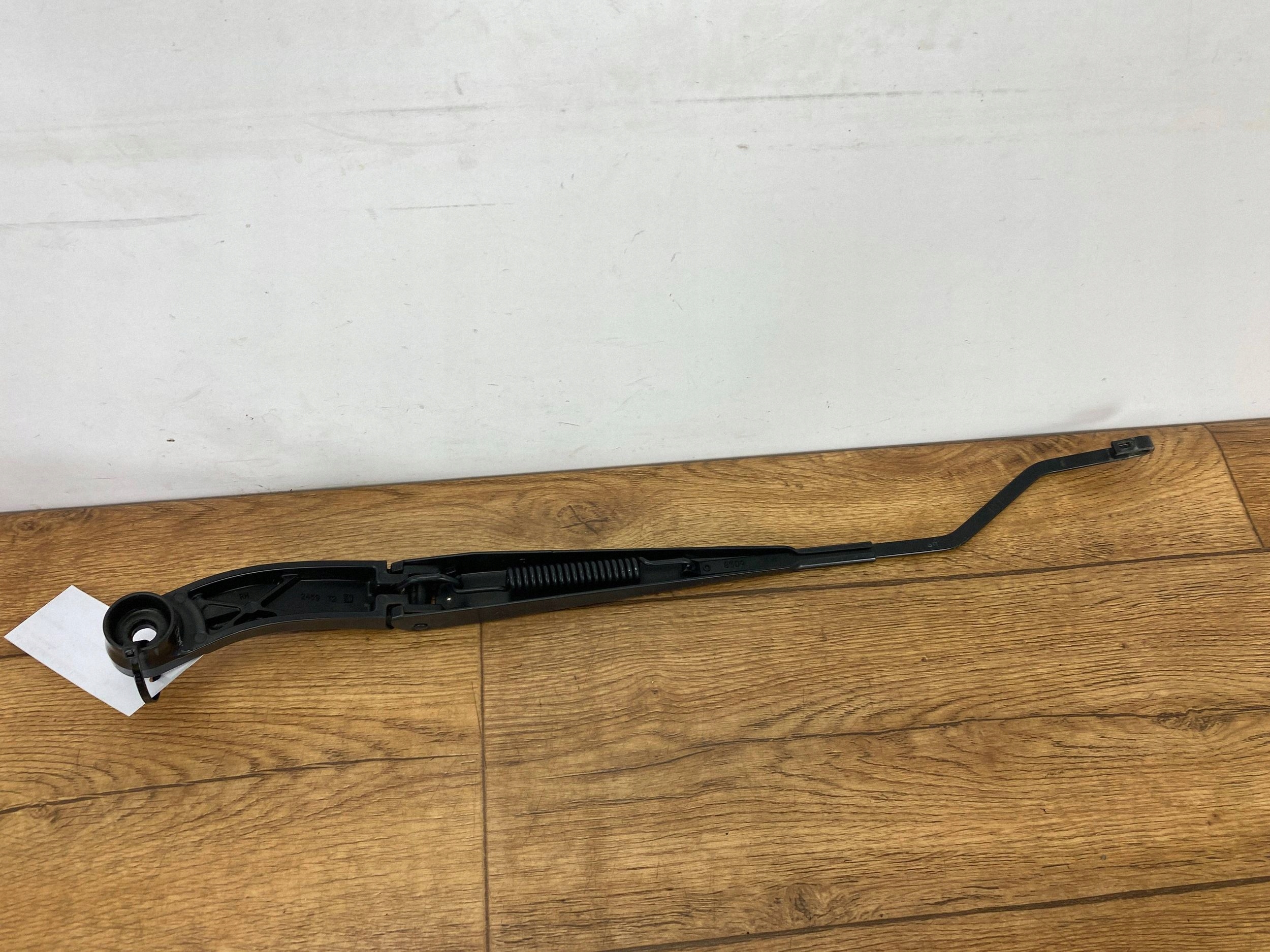 wiper arm right przedniej windows Cadillac Escalade IV 2015+