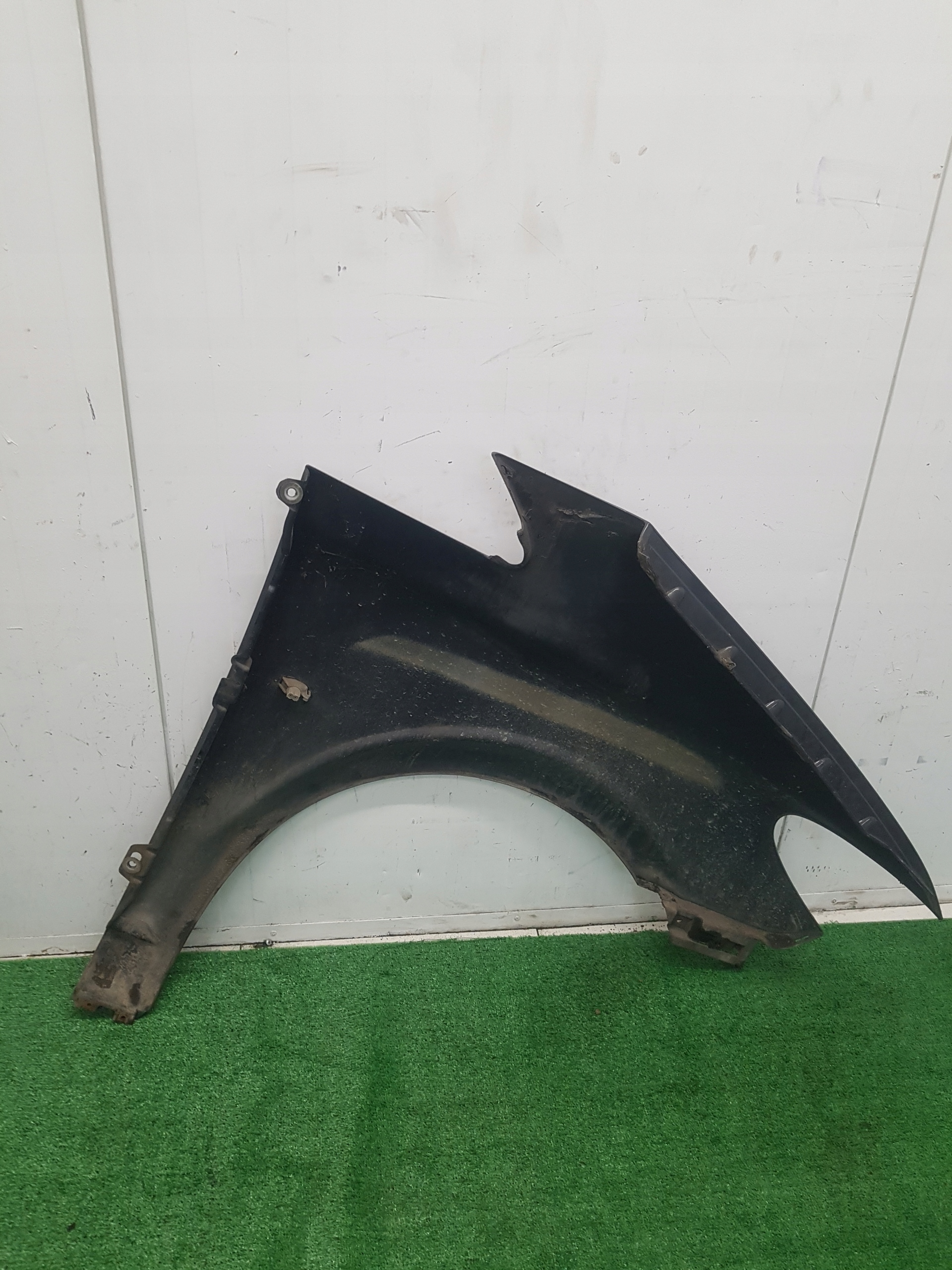 fender left front MERCEDES-BENZ VITO W639