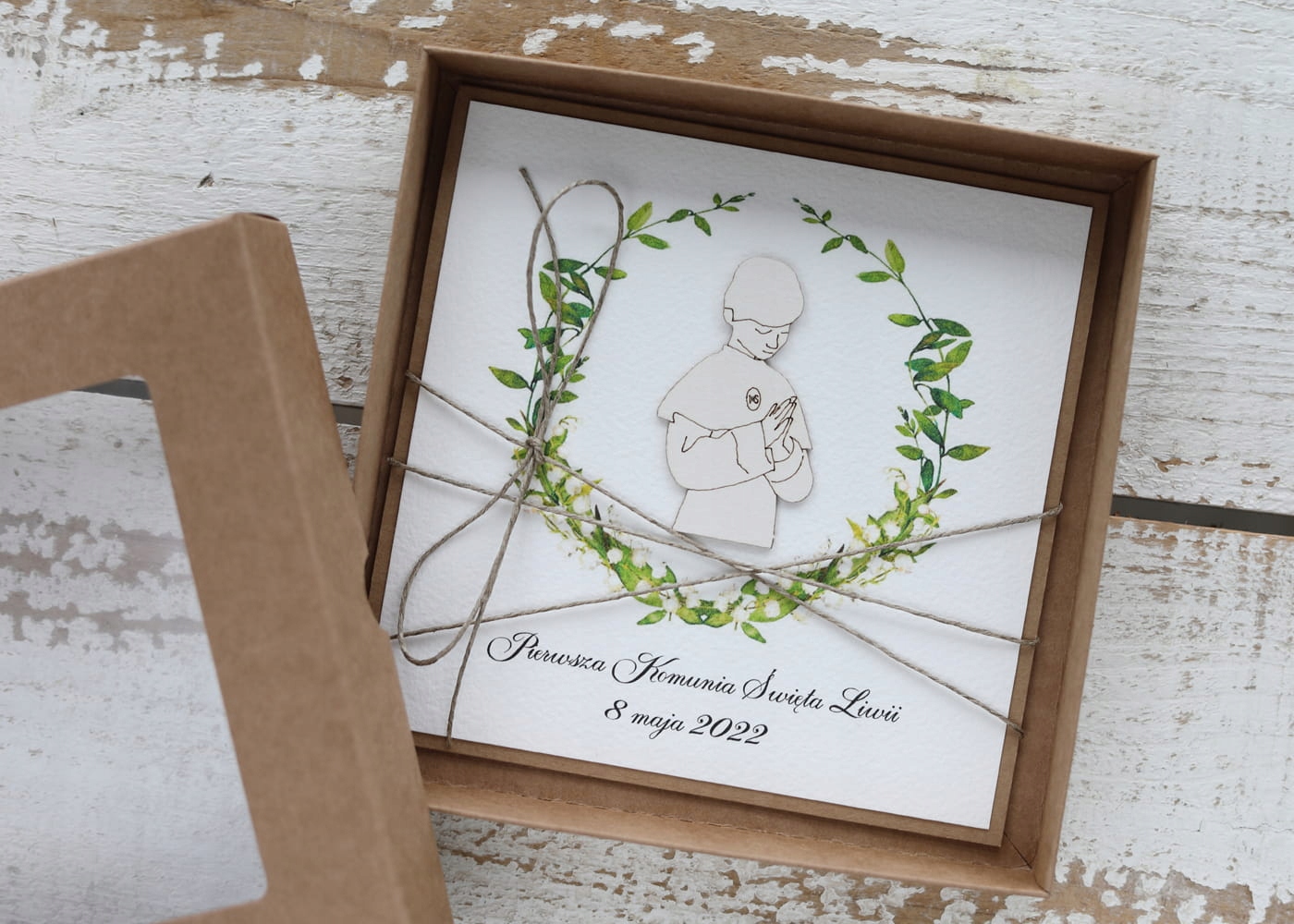 Výjimečná pohlednice na peníze za svaté přijímání s krabičkou