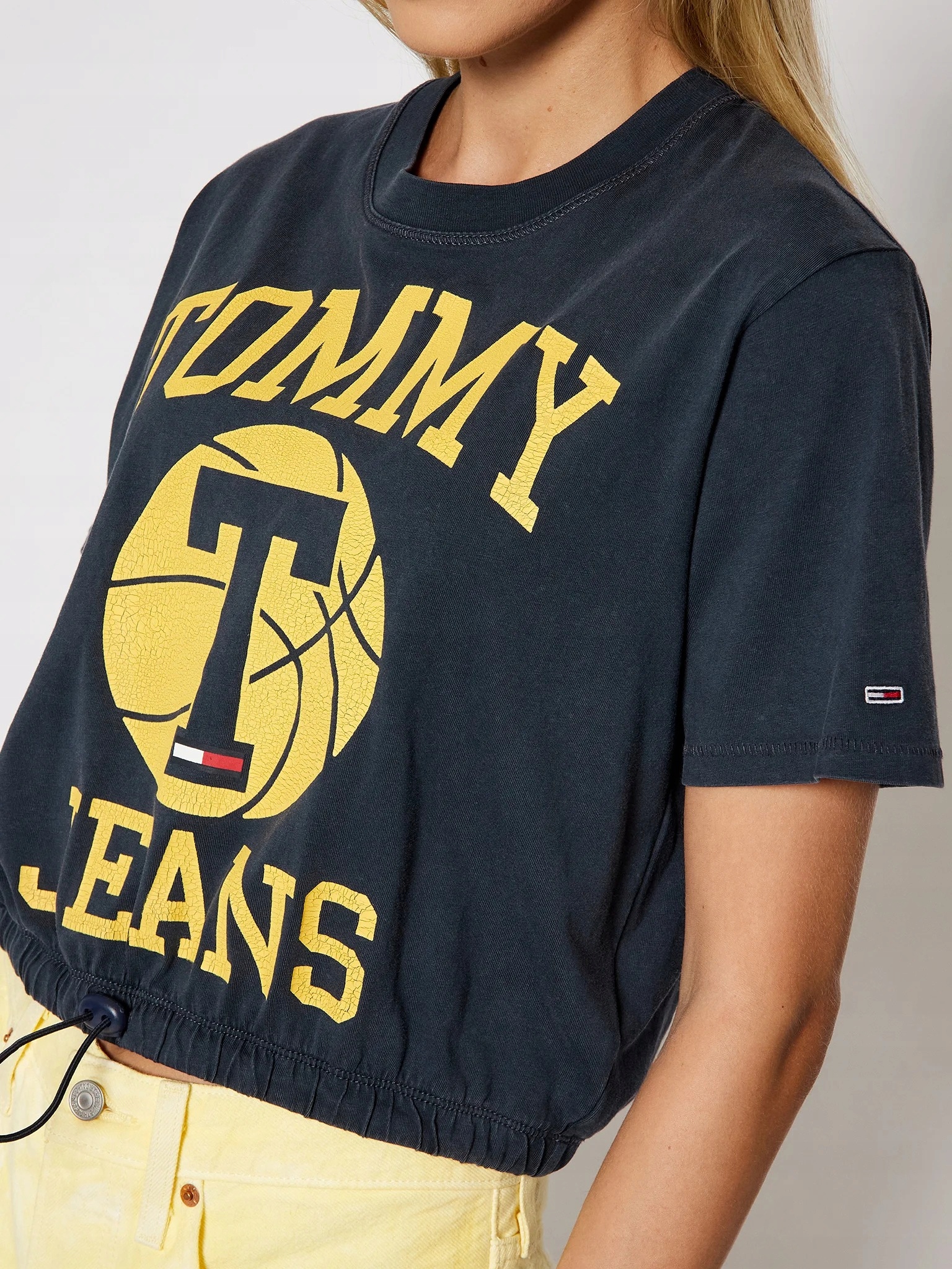 Tričko Bluza Tommy Jeans Hilfiger Bxy Crop Cracked Logo DW0DW09817 R S