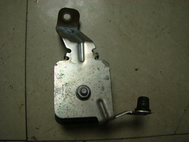 SYRENA ALARMOWA AUDI A3 8V 8V2951285 Numer katalogowy części 8v2951285