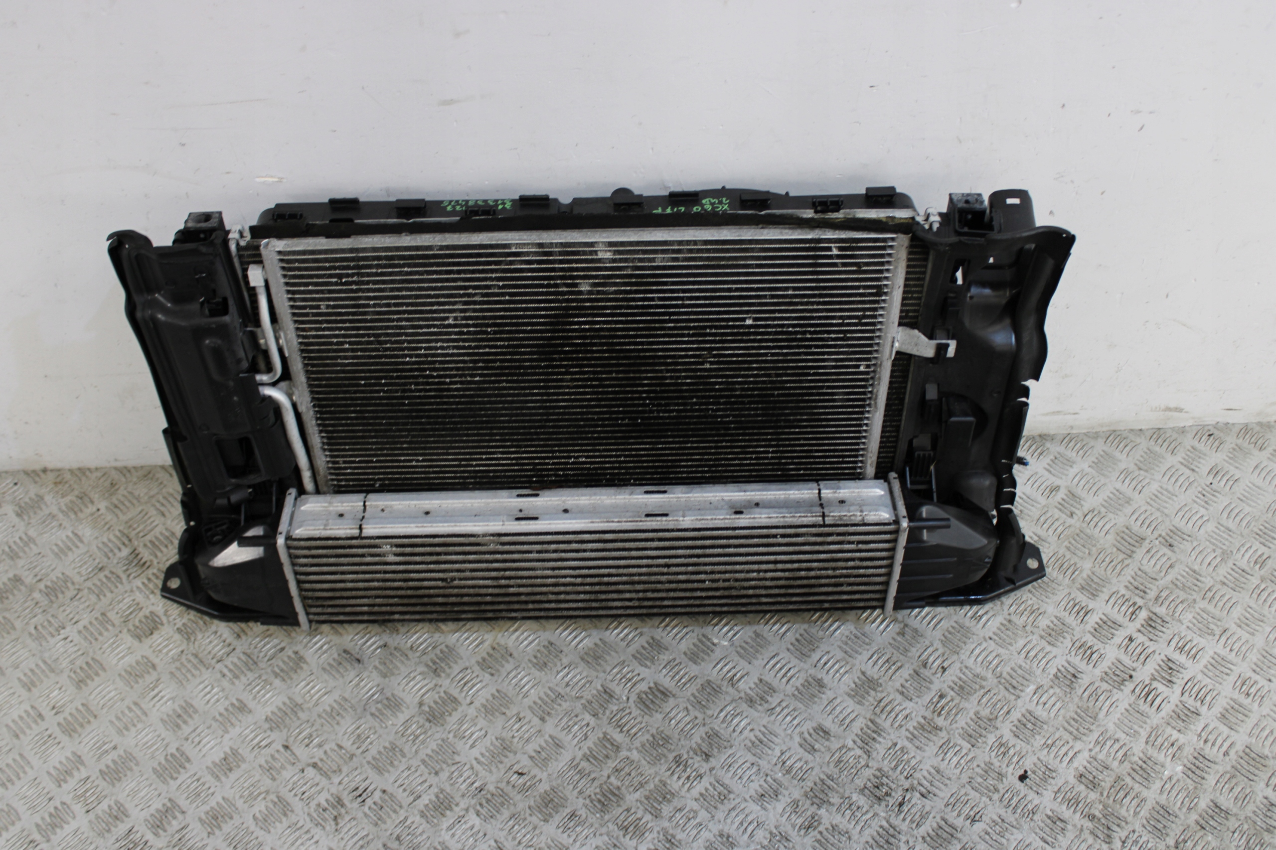 support panel for radiators front radiator pillar VOLVO XC60 LIFT 2.4D