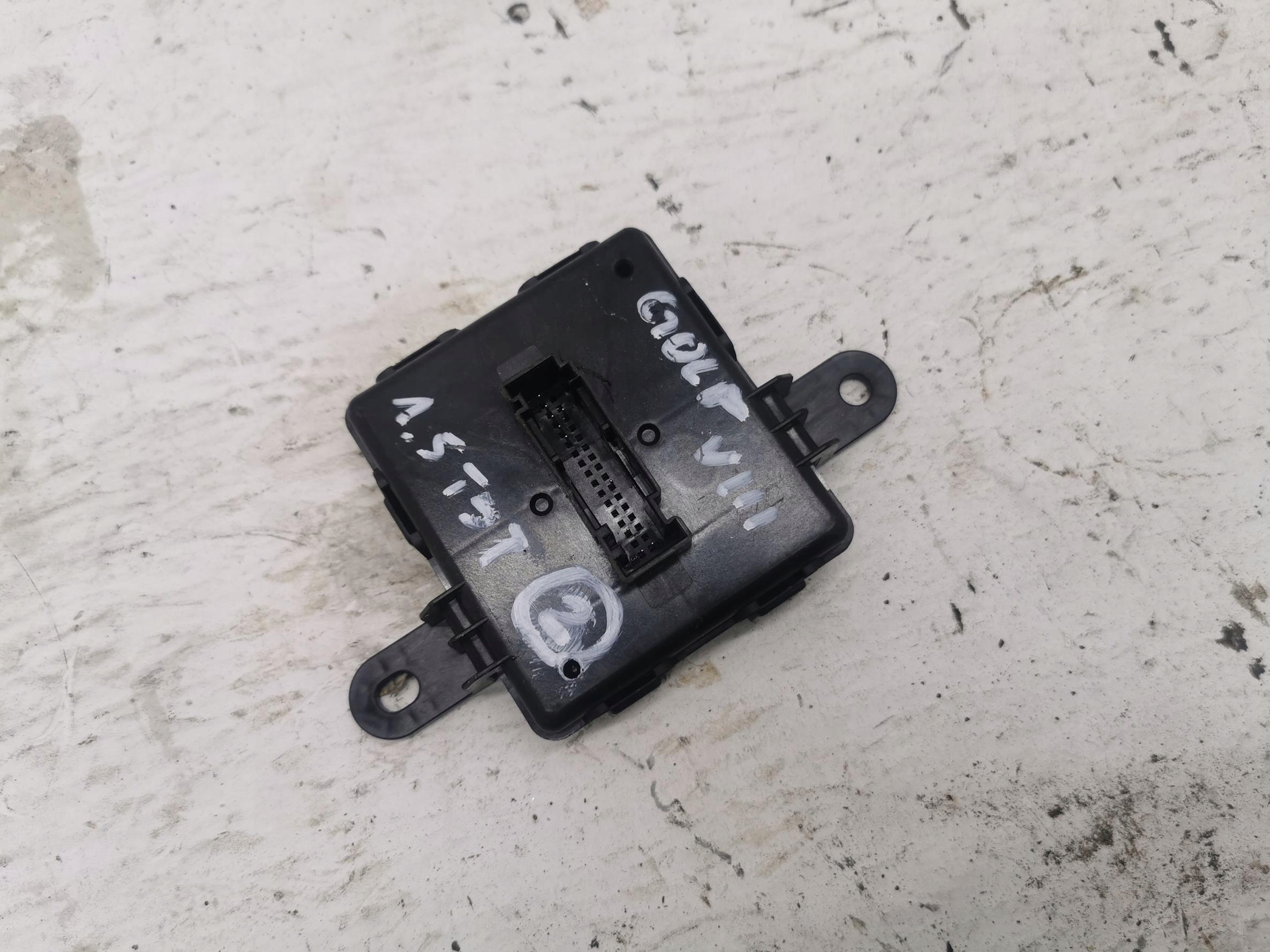 modulo KEYLESS KESSY VW GOLF VIII 5WA959436H 20-24