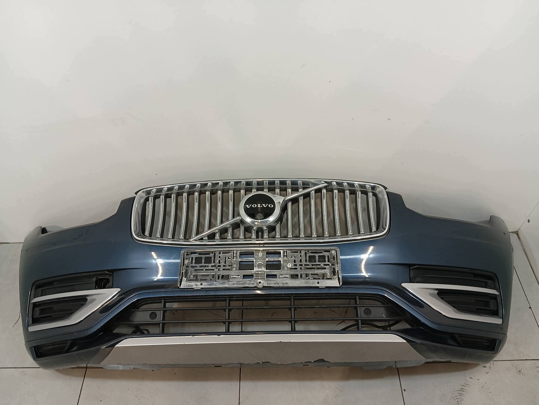 bumper front PDC below KAMERE 723-16 Volvo XC 90 II (2015- )