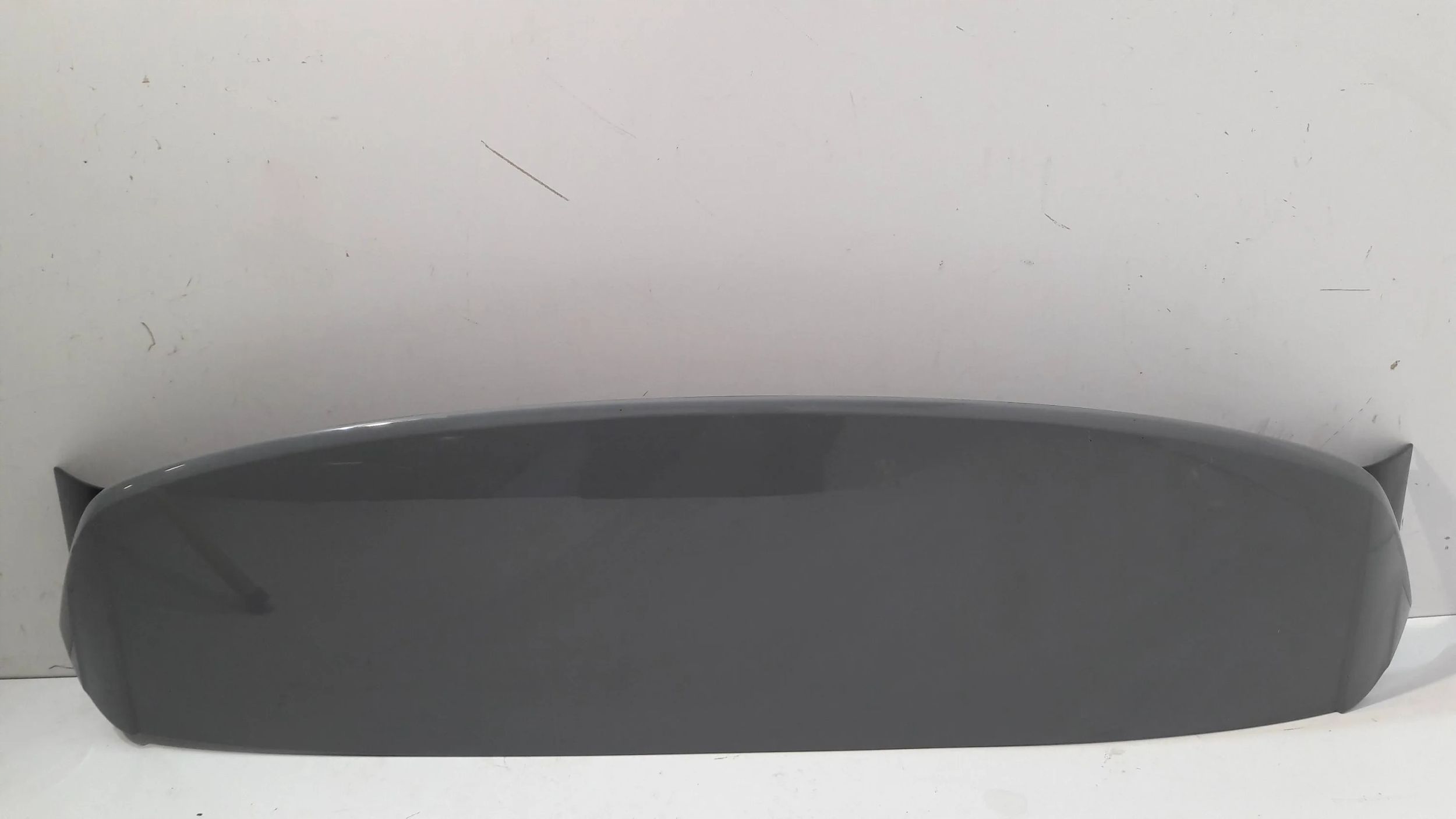 Audi Q2 Spoiler Arrière du capot 2022 / 81A827933 (PL135)