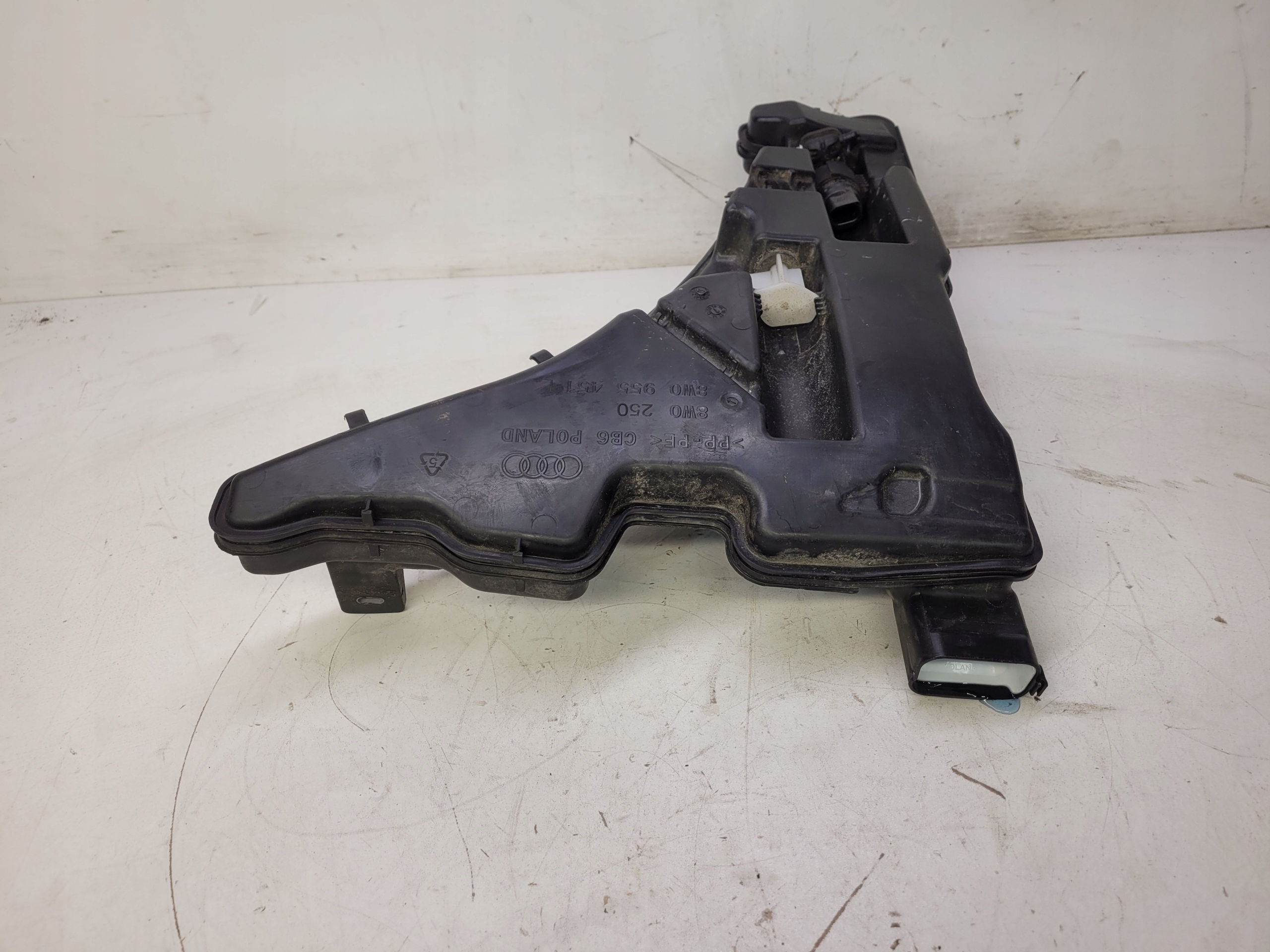 Behälter Spritzdüse XENON AUDI A4 B9 8W0955451L