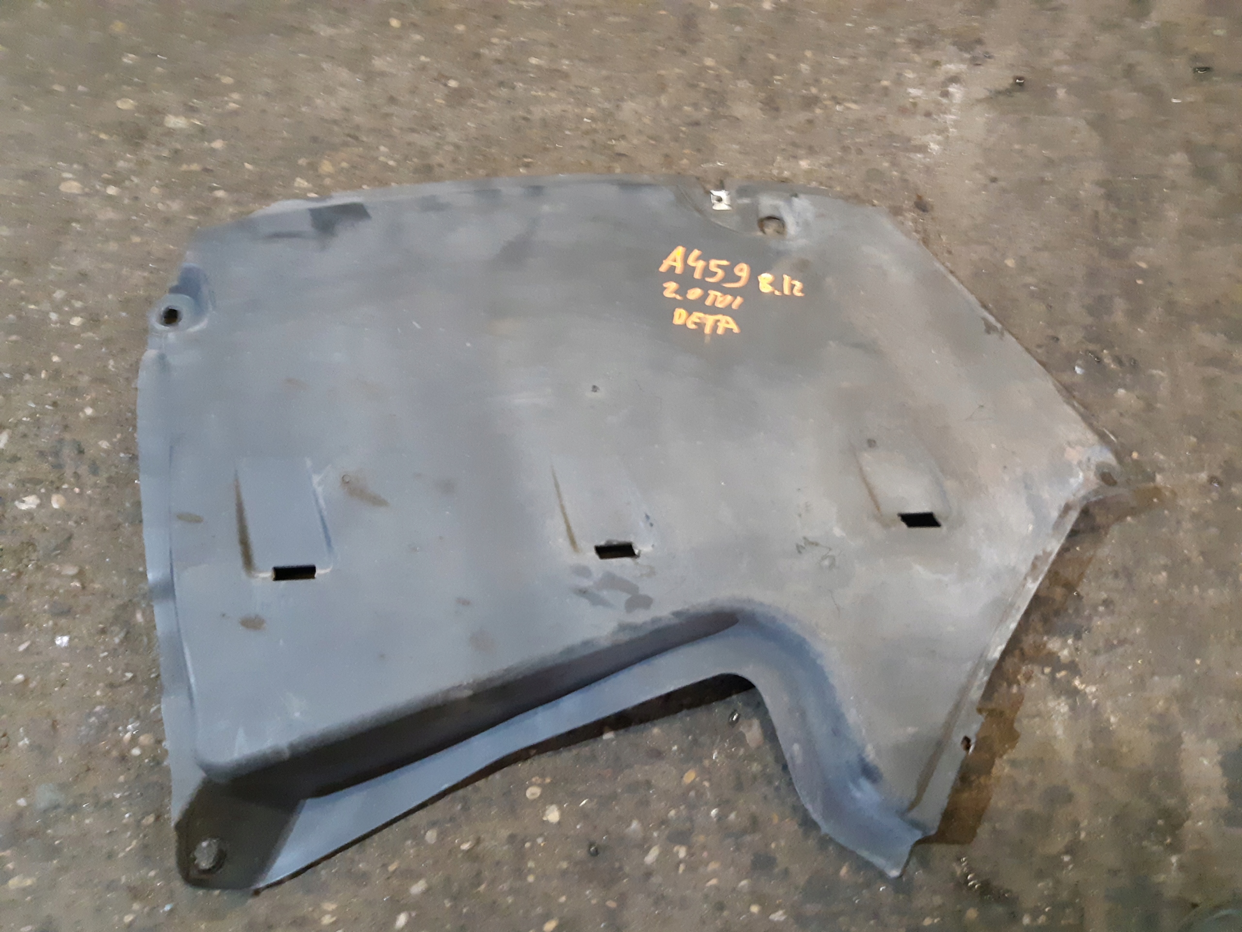 AUDI A4 B9 Blende Abdeckung abdeckung Unterfahrschutz links 8W0825219A