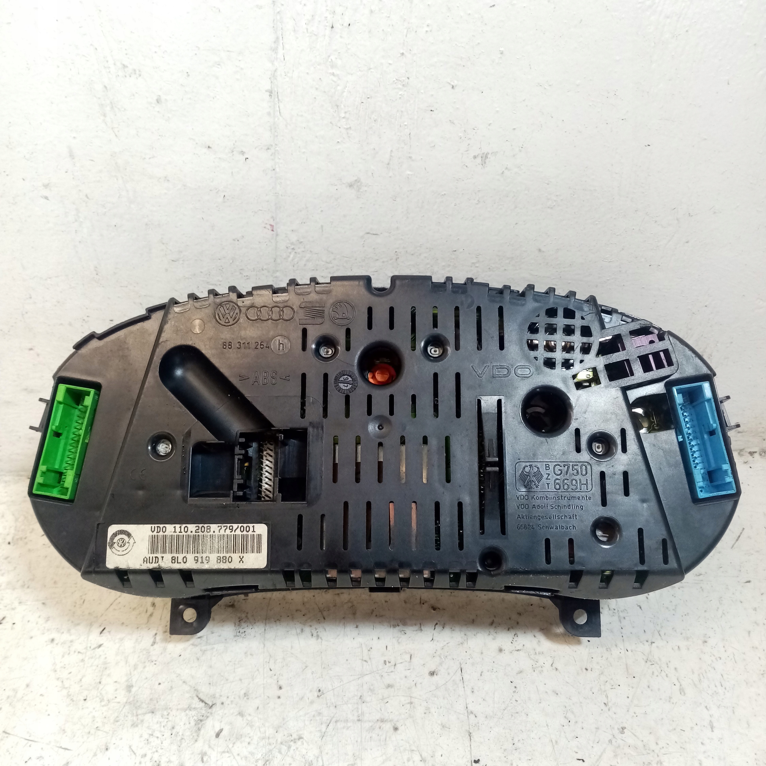 dials dials AUDI A3 8L 1.9 TDI 8L0919880X