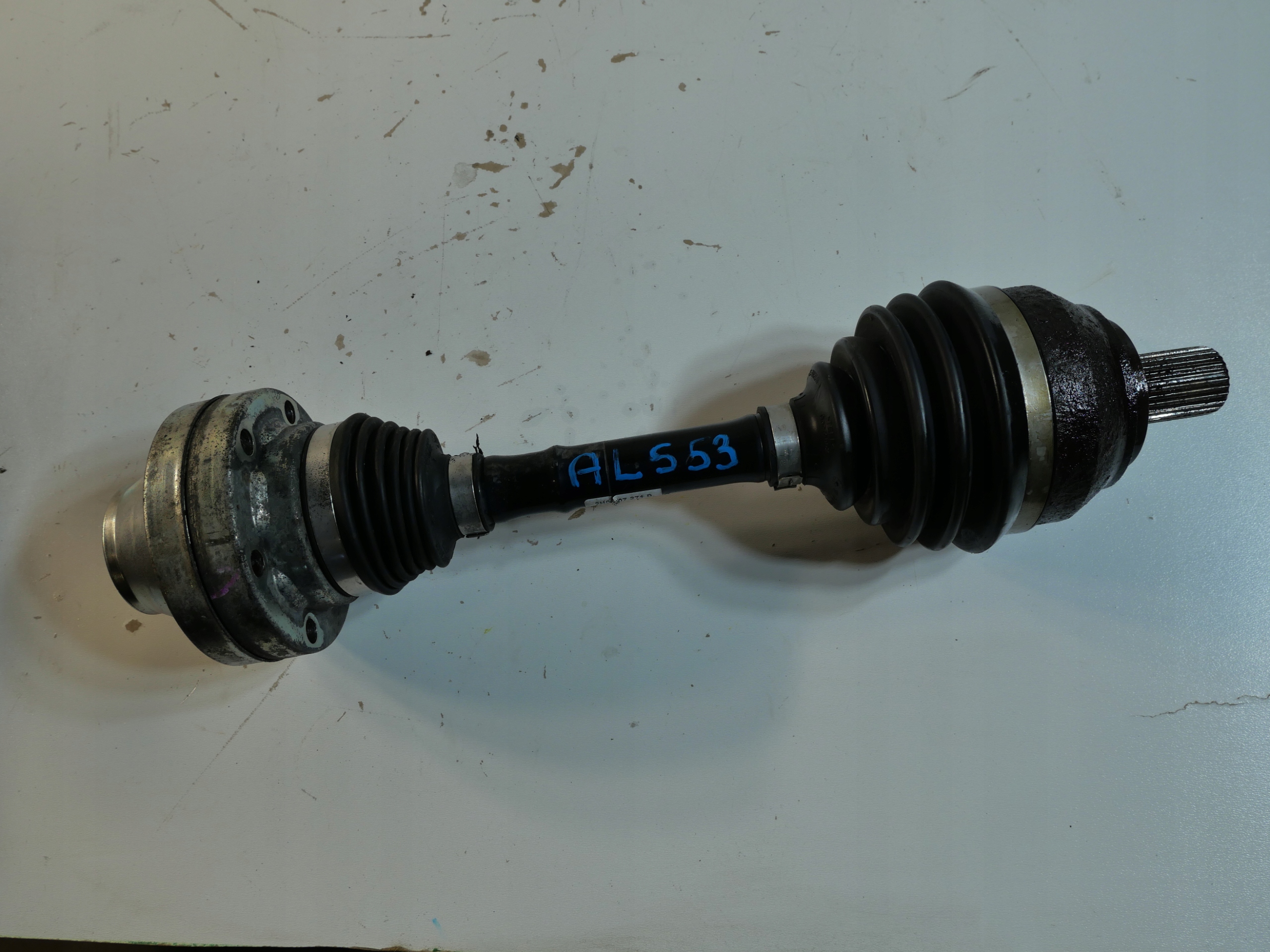 VW AMAROK 2.0 TDI semi-axis front front 2H0407271D