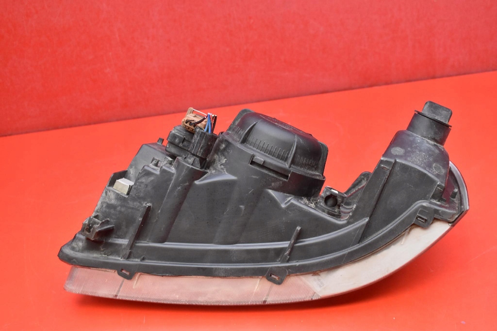 REFLEKTOR right light front EU LAND ROVER FREELANDER 1 and 98-06