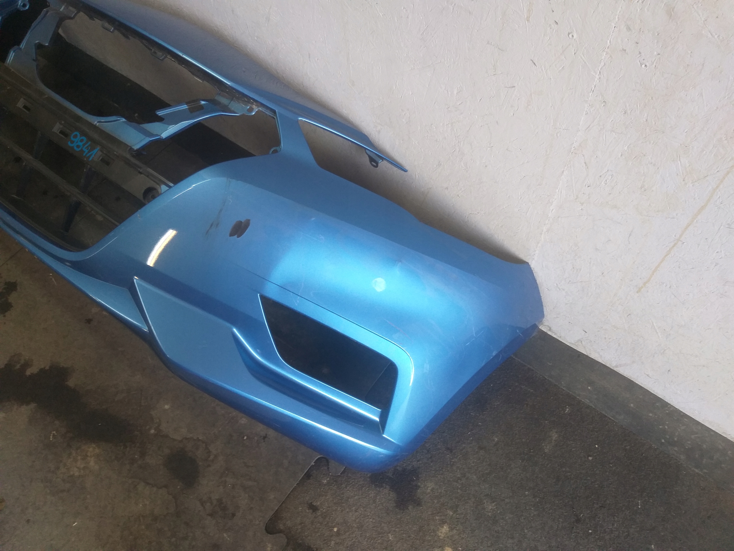 PARE CHOC AVANT NISSAN MICRA K14