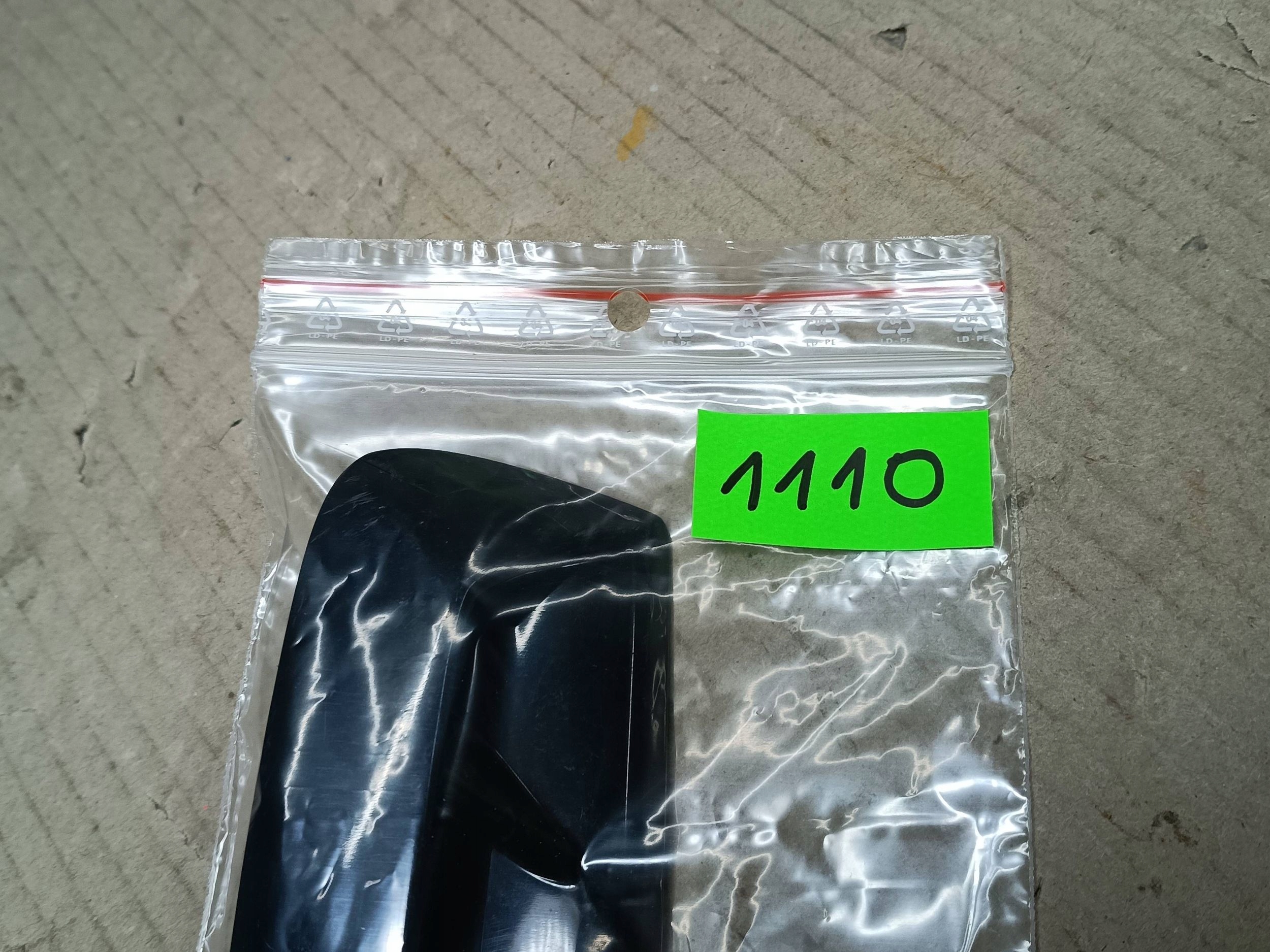 mřížka nárazníku předního předek Audi RS5 8W6853174