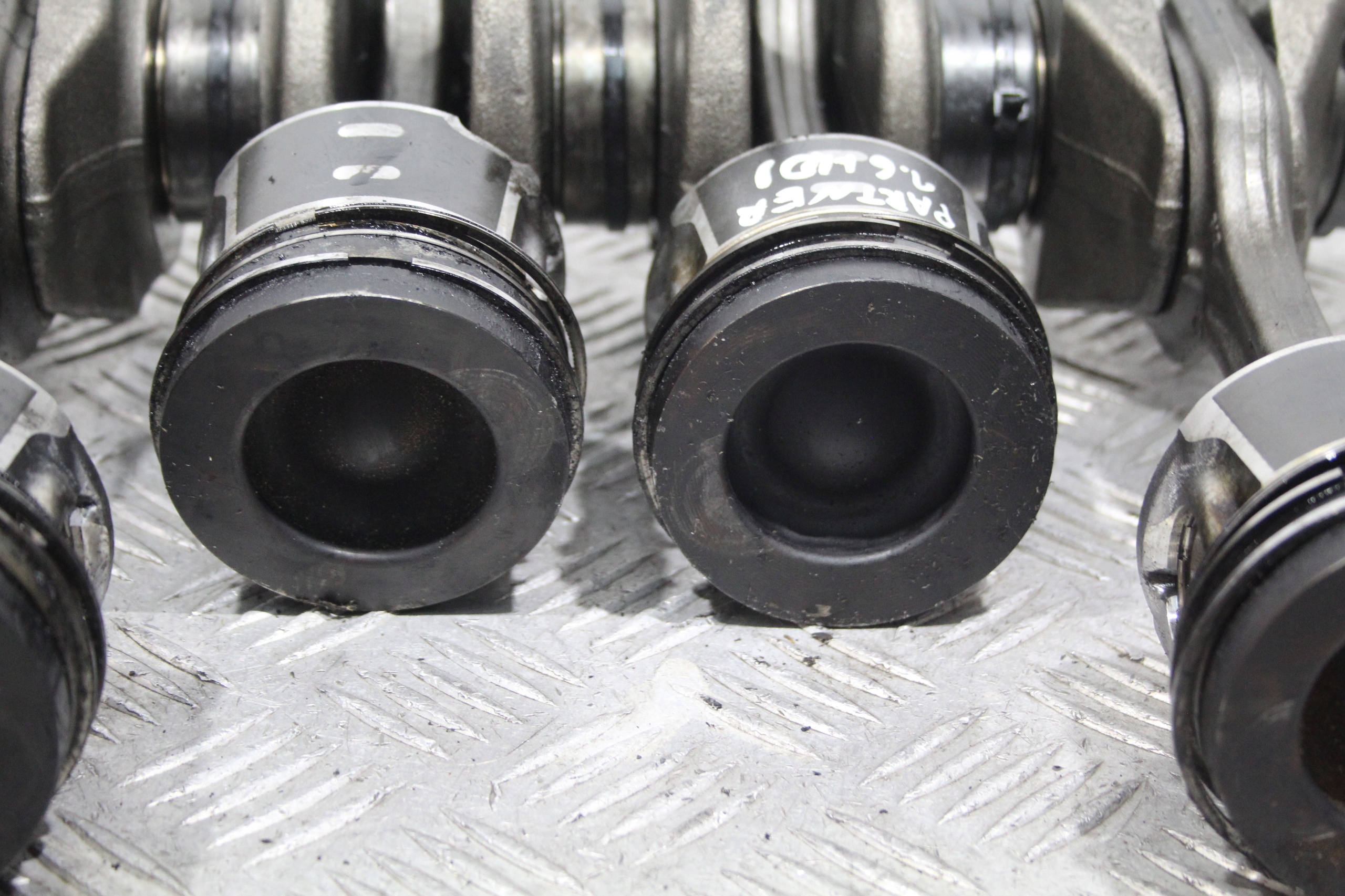 crank pistons connecting rods PARTNER II 2 LIFT
