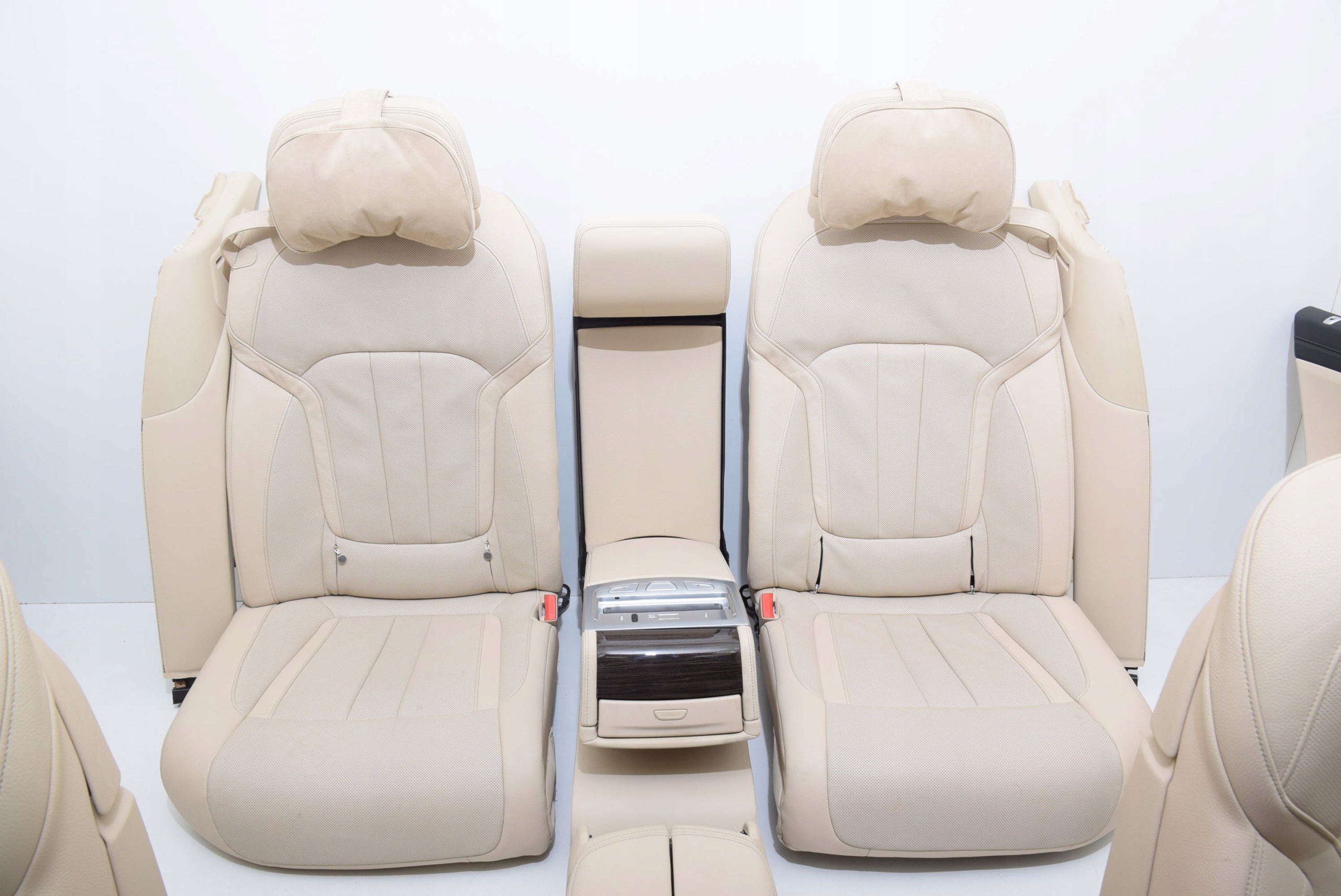 BMW 7 G12 кресла диван зад кожа электро