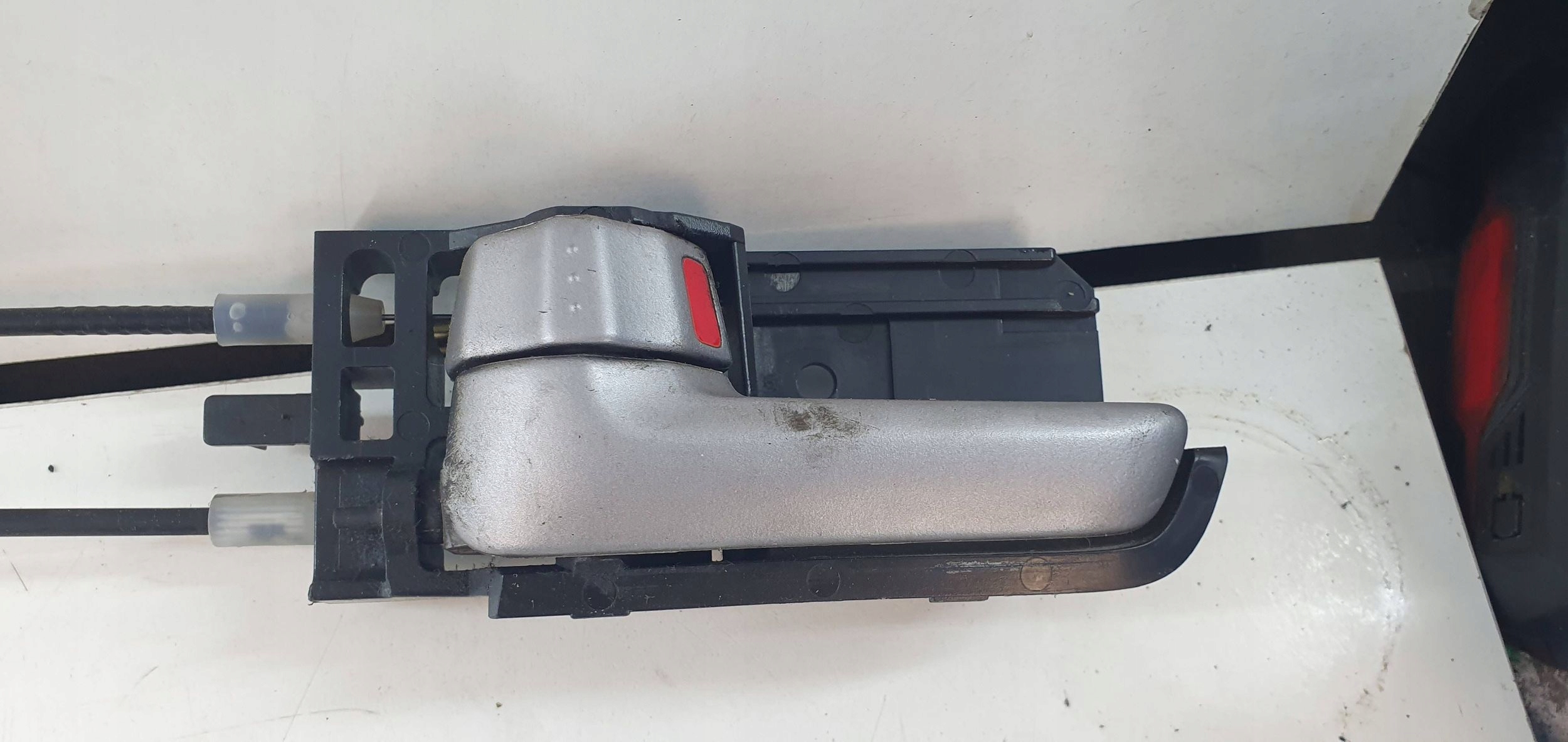Suzuki Swift Mk6 lock door tylnych left rear part