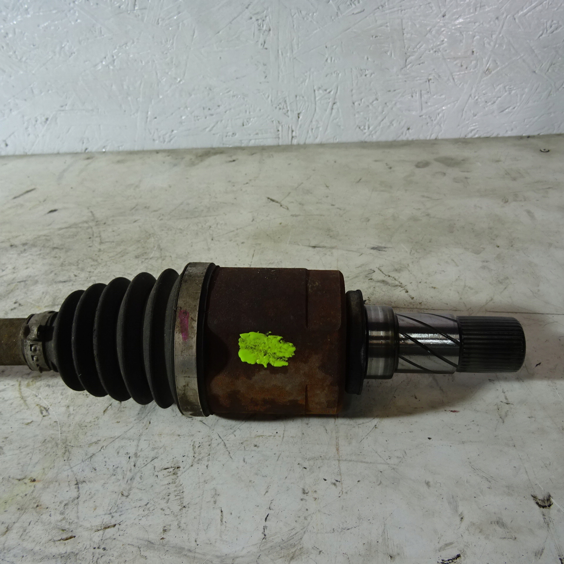 RENAULT SCENIC III 1.6DCI semi-axis left 8200725512