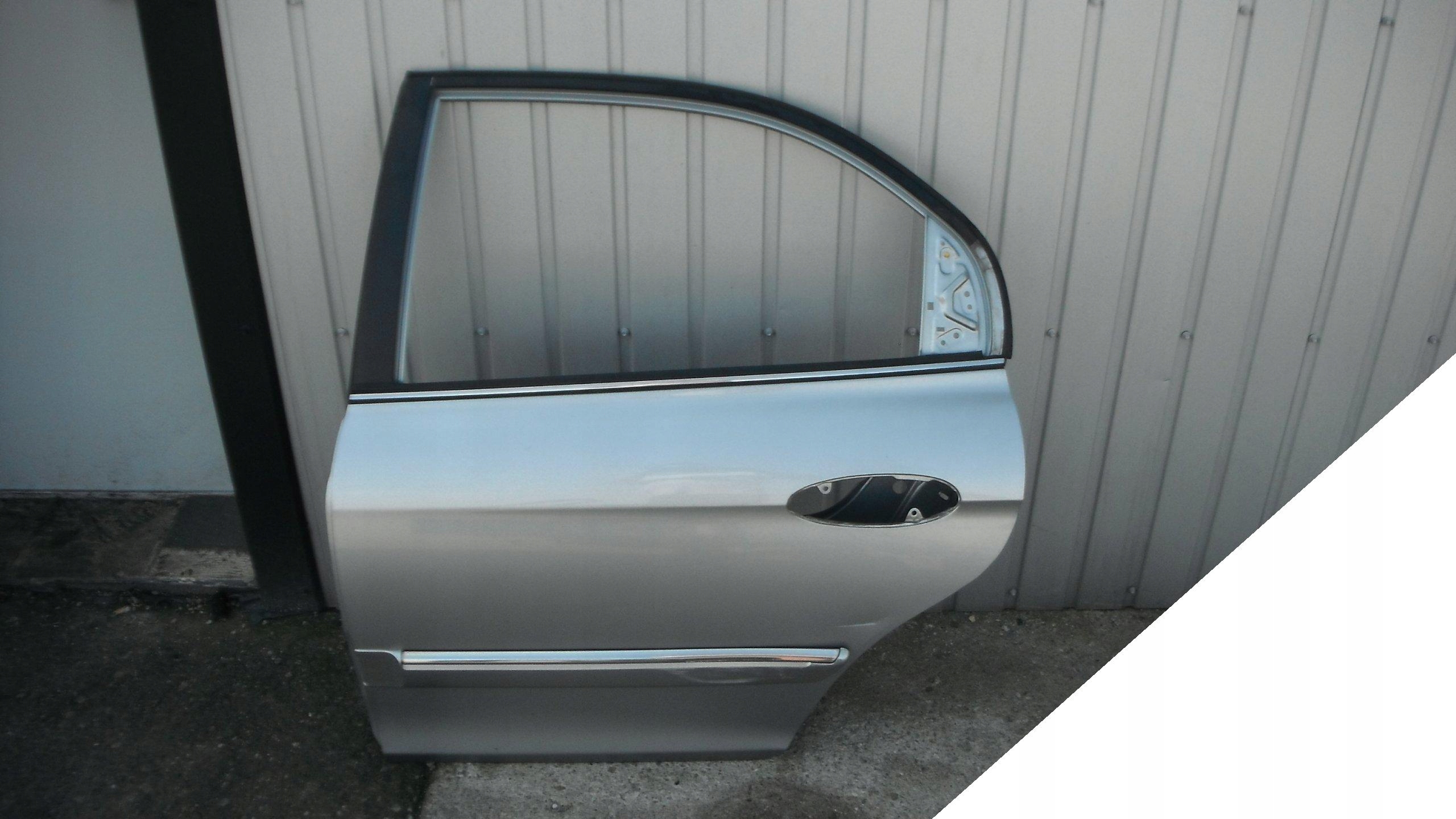 KIA MAGENTIS 01-06 DRZWI LEWE TYLNE - GOŁE