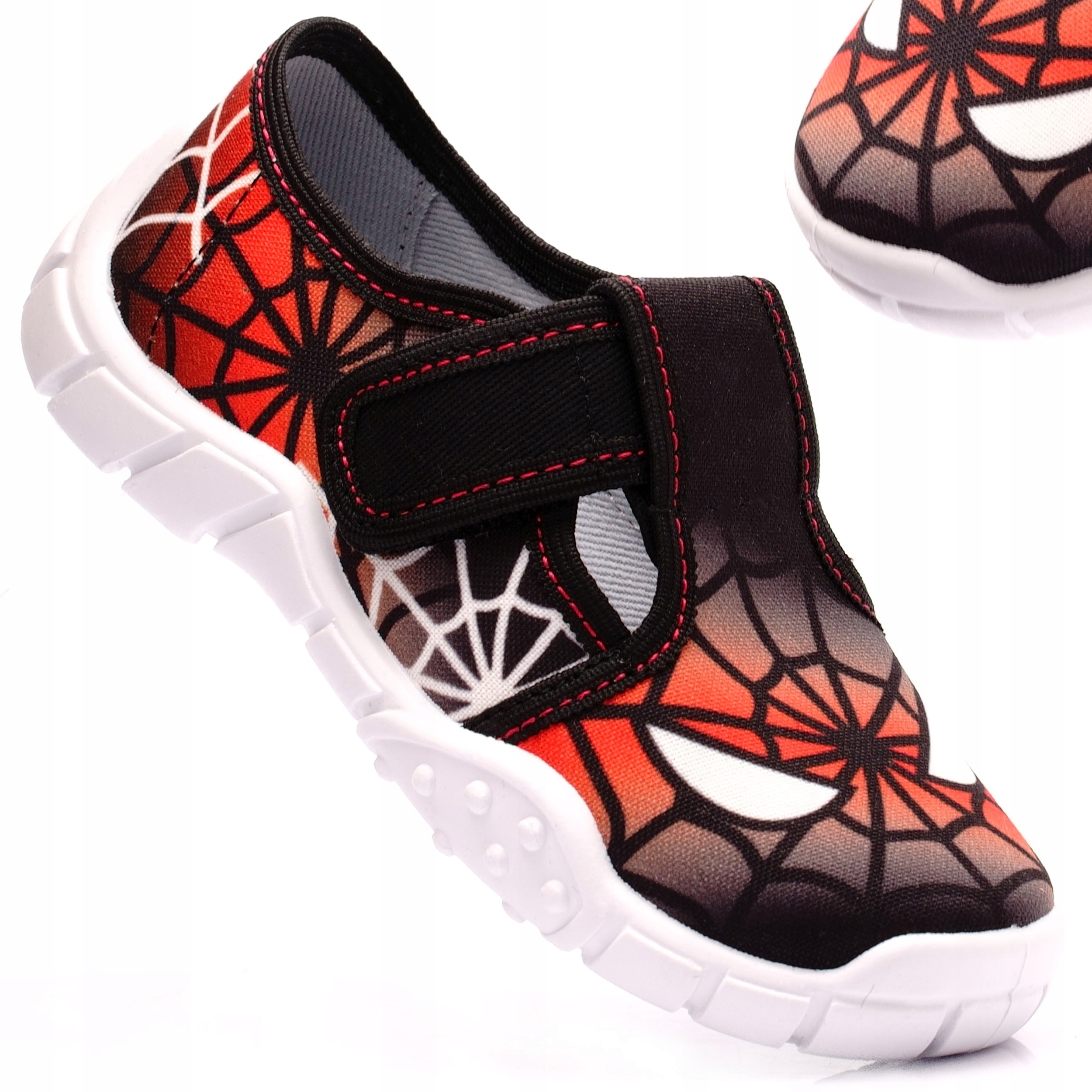 VIGGAMI KAPCIE BUTY CHŁOPIĘCE DO PRZEDSZKOLA PAJĄK SPIDER 35