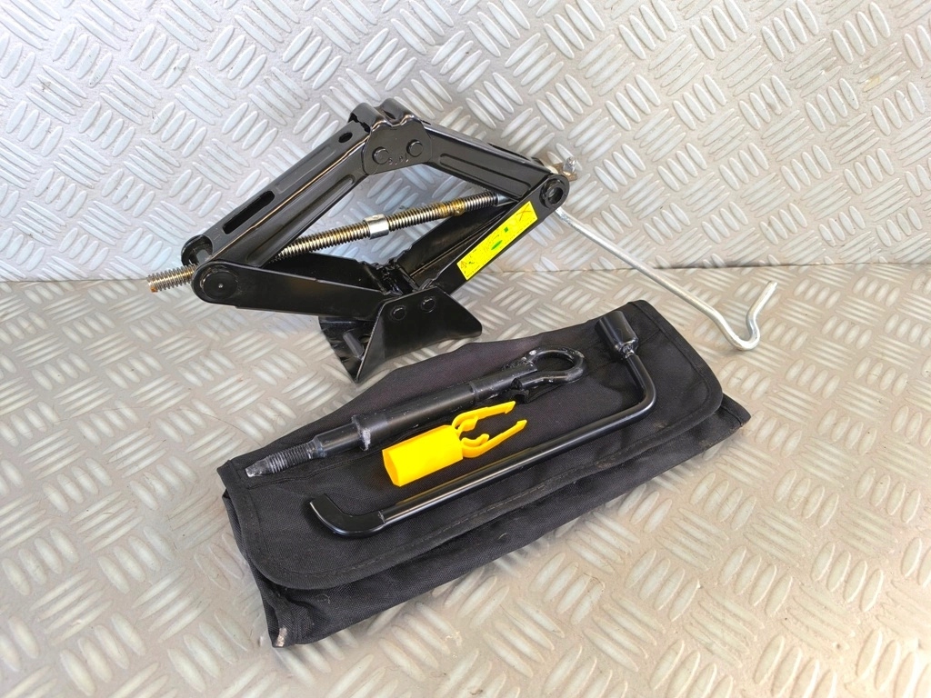 CITROEN C4 CACTUS ZESTAW NAPRAWCZY LEWAREK PODNOŚNIK KLUCZ DO KÓŁ UCHO