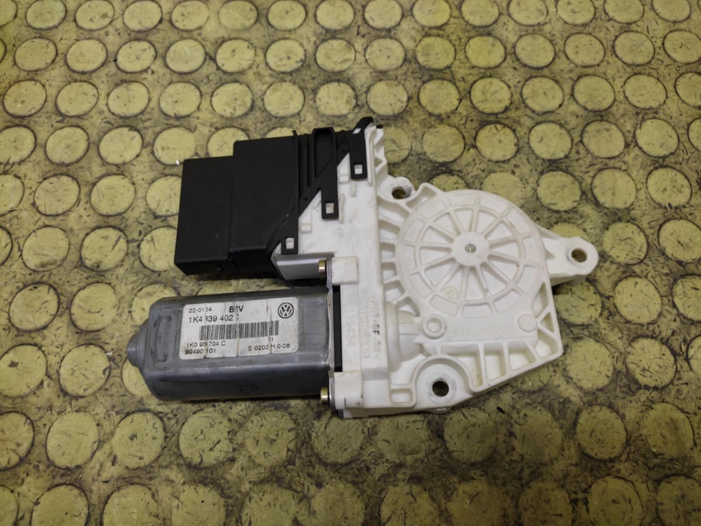 VW GOLF V mini motor windows right rear part 1K4839402C