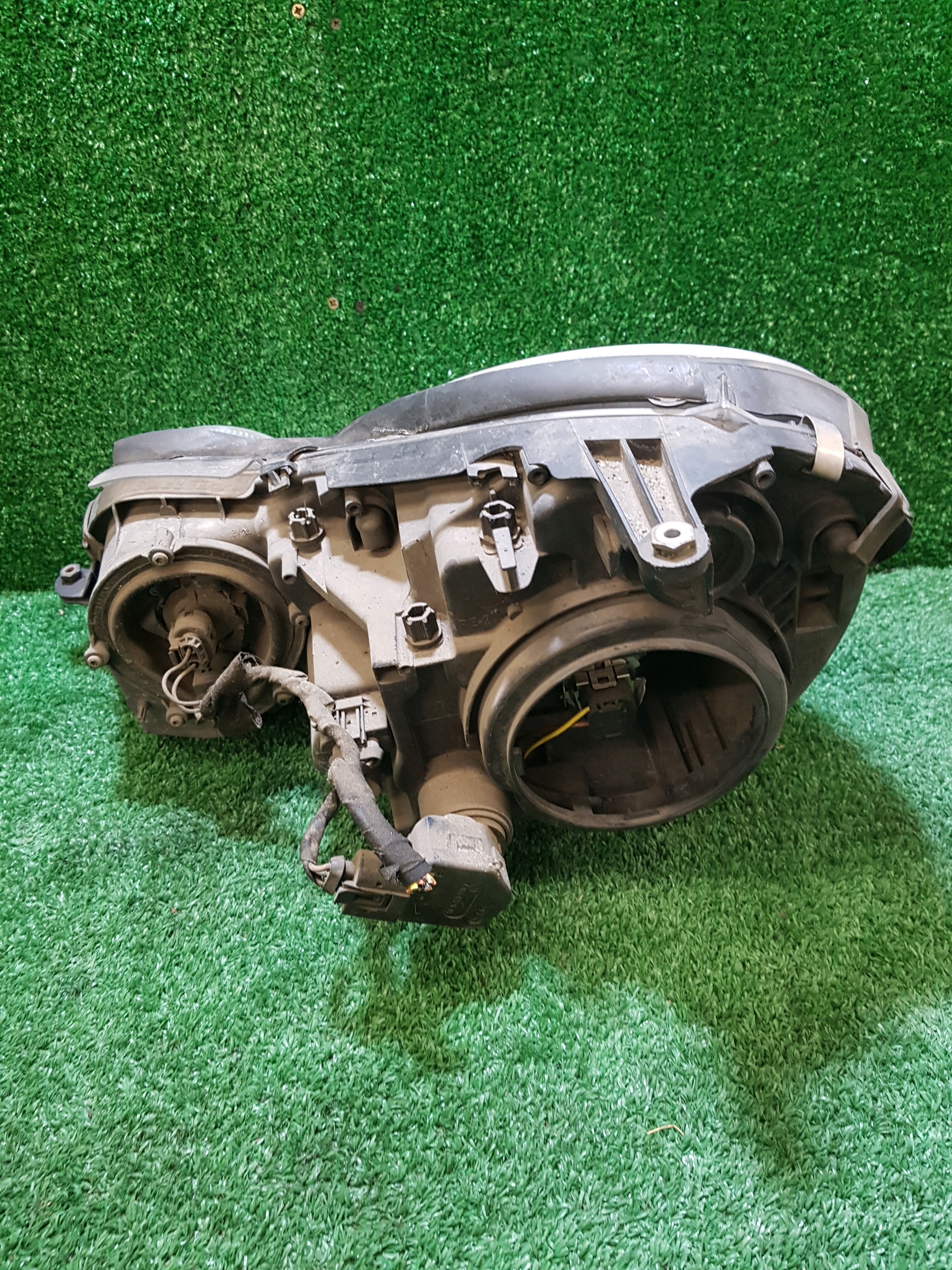 light right front MERCEDES-BENZ E-KLASA W211 154360-00