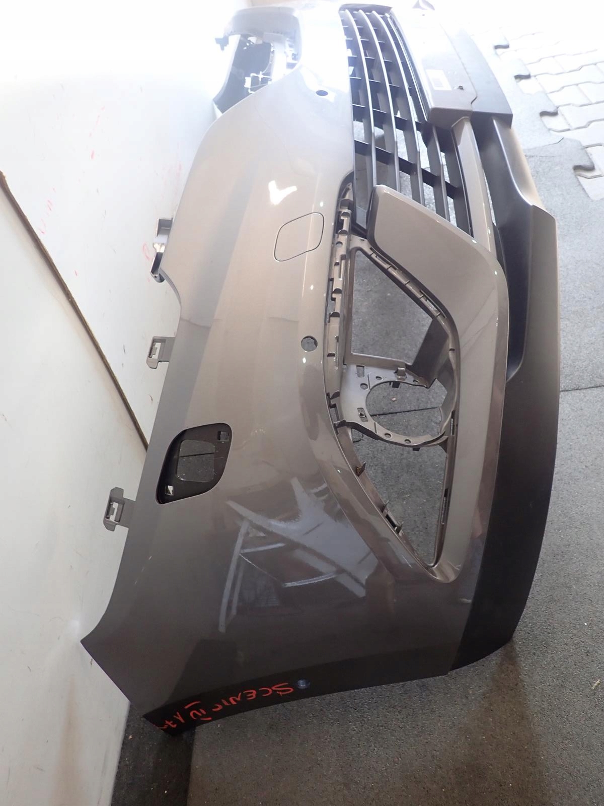 Zderzak przód przedni RENAULT SCENIC IV 2017- Strona zabudowy przód