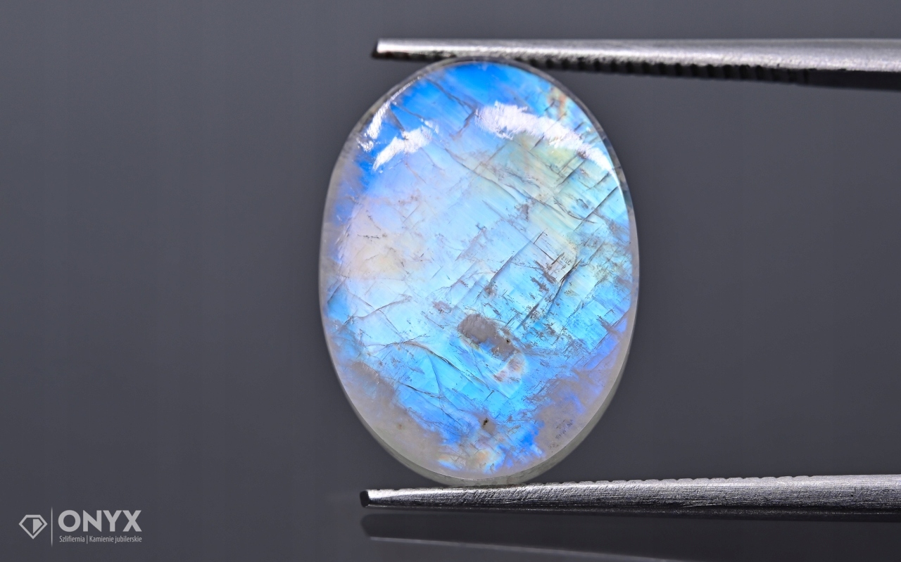 Měsíční kámen mělký ovál 16x12 mm