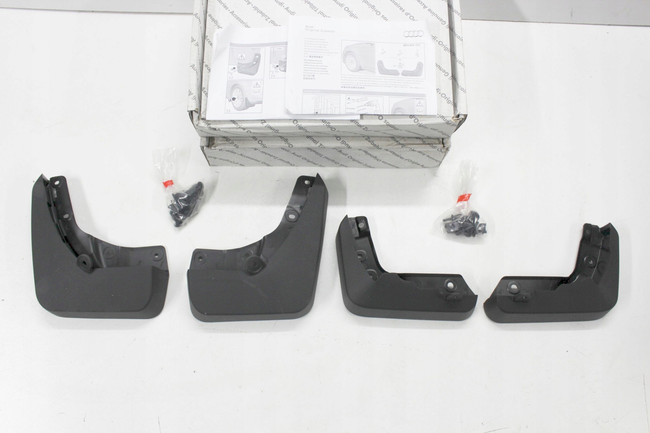 Chlapacze oryginalne przód+tył AUDI A3 8V 2013-