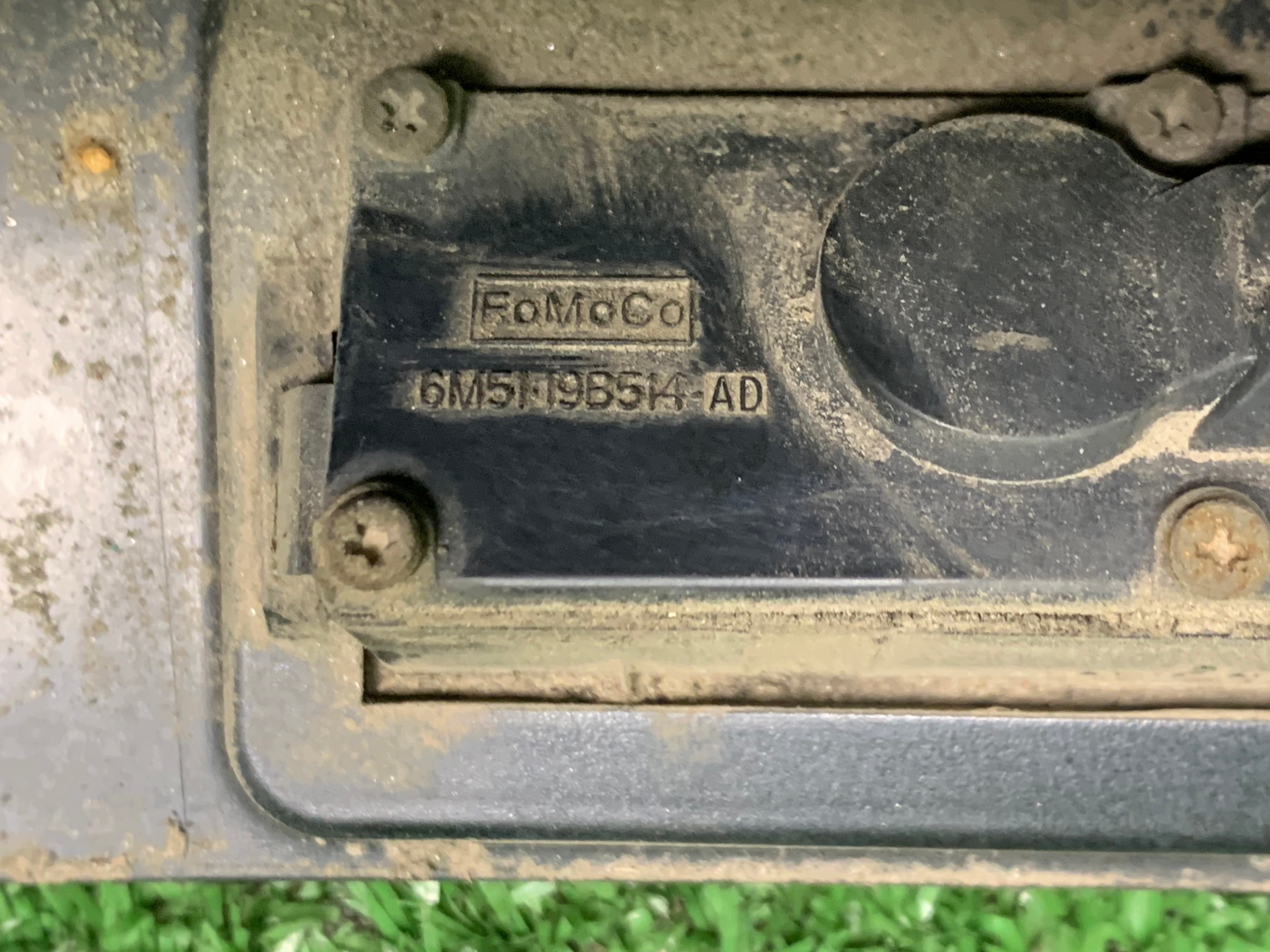 moulding cap bonnet rear part black FORD C-MAX II 10-14r AM51R43404