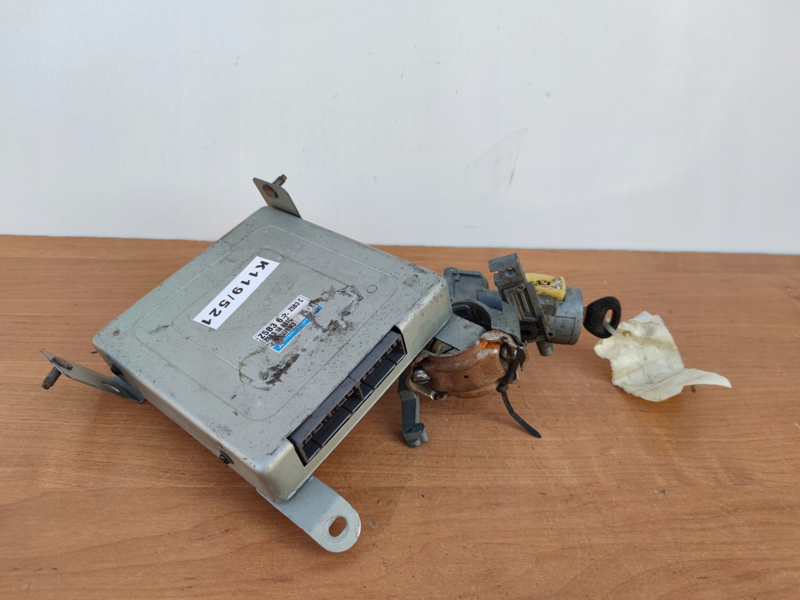 MAZDA 323 S 323F 1 5 STACYJKA KOMPUTER KLUCZYK