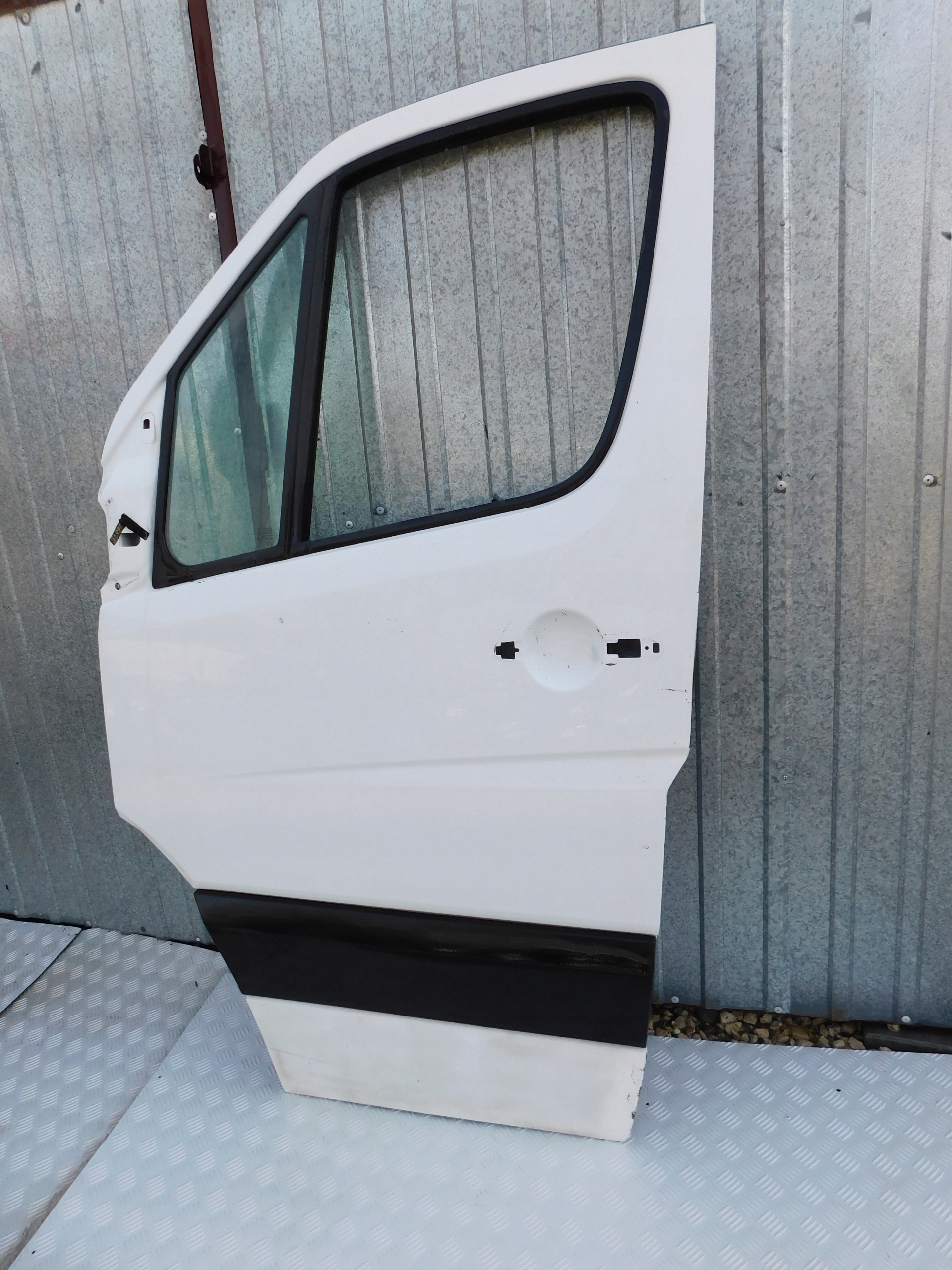 Sprinter 906 VW Crafter door left driver´s front front 06-18r biale