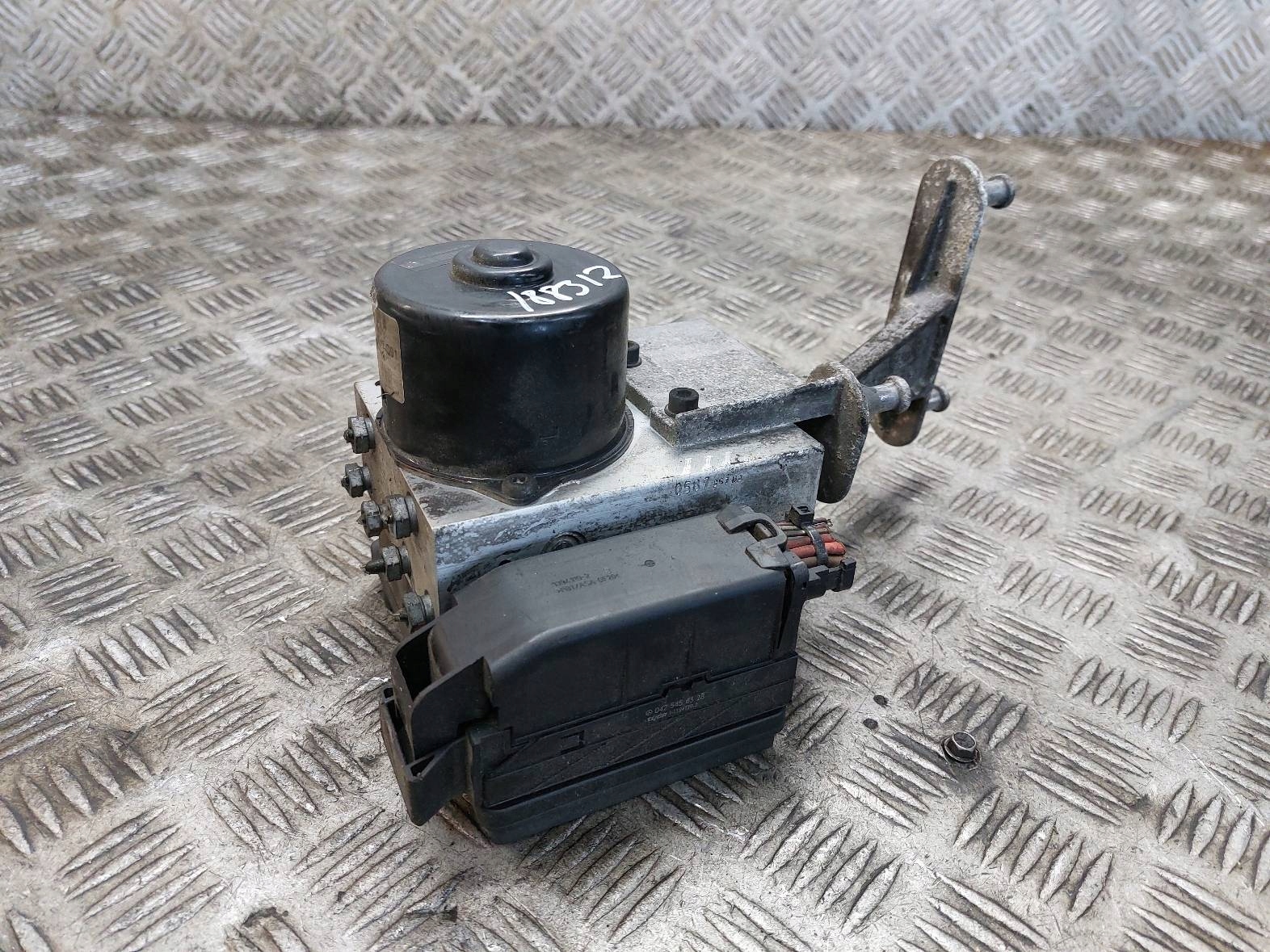 pump control unit ABS MERCEDES-BENZ W203 A2095453032